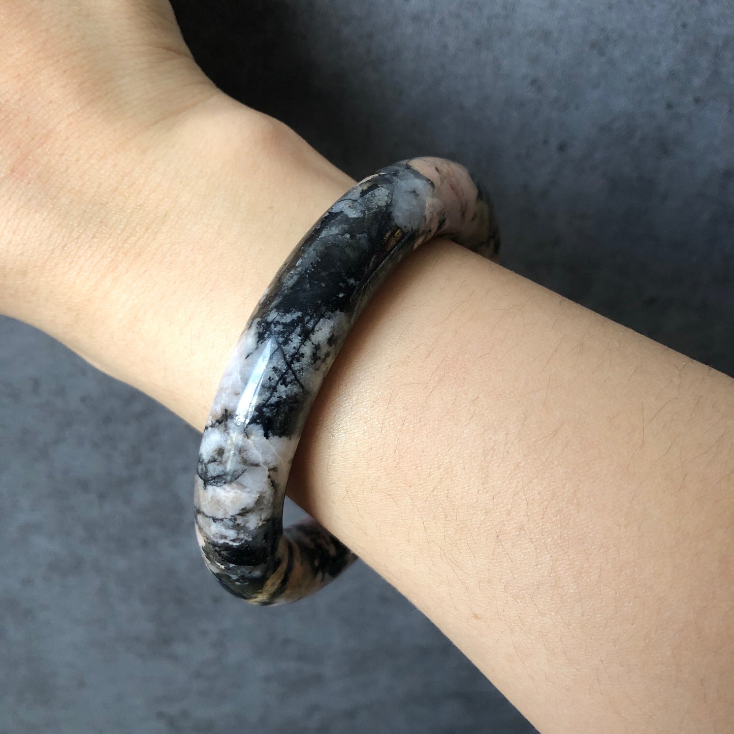 58.1mm High Quality Natural Rhodonite Bangle Bracelet | Snow Flurry | Black Ink with Milky Pink | Cool & Stylish | Crystal Bangle