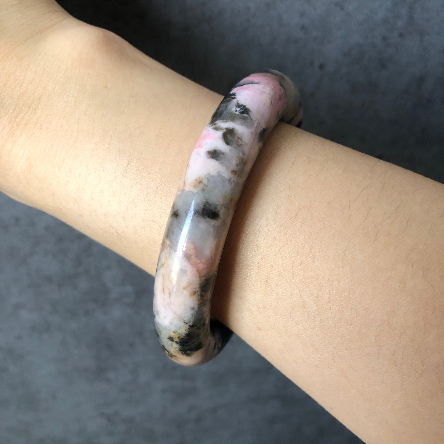 58.1mm High Quality Natural Rhodonite Bangle Bracelet | Snow Flurry | Black Ink with Milky Pink | Cool & Stylish | Crystal Bangle