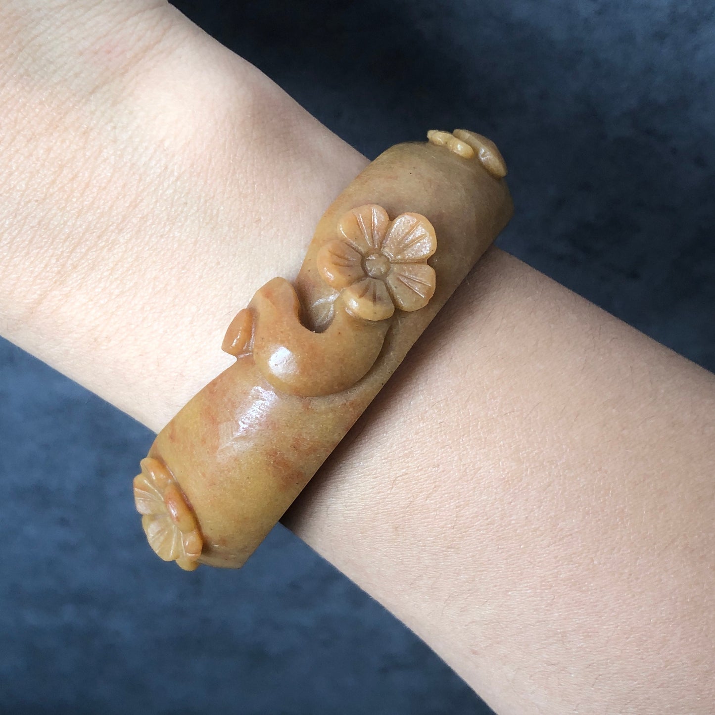 54.5mm Natural SheTaiCui Jade (Quartzite) Hand Carved Cat Ear Bangle Bracelet| Caramel Coffee Colour | Kitten Tail & Paw | Cat Lover Gift