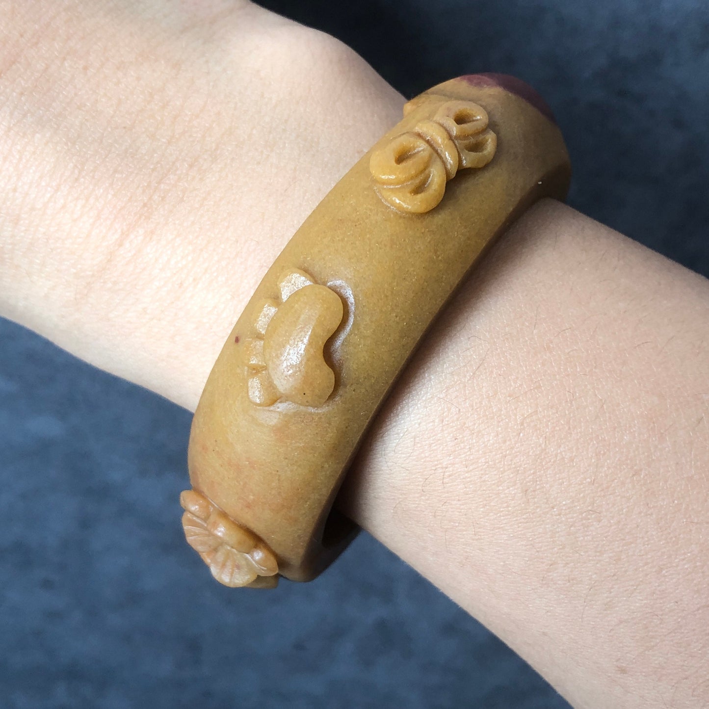54.5mm Natural SheTaiCui Jade (Quartzite) Hand Carved Cat Ear Bangle Bracelet| Caramel Coffee Colour | Kitten Tail & Paw | Cat Lover Gift