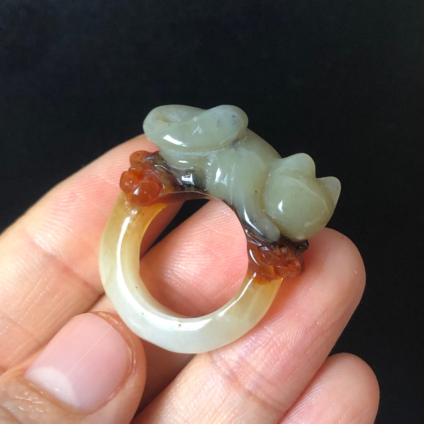 Natural Serpentine Xiu Jade Hand Craved Kitten Cat Flowers Stone Crystal Ring | Tri-colour Green, Caramel, White | 16.3mm (US 6)