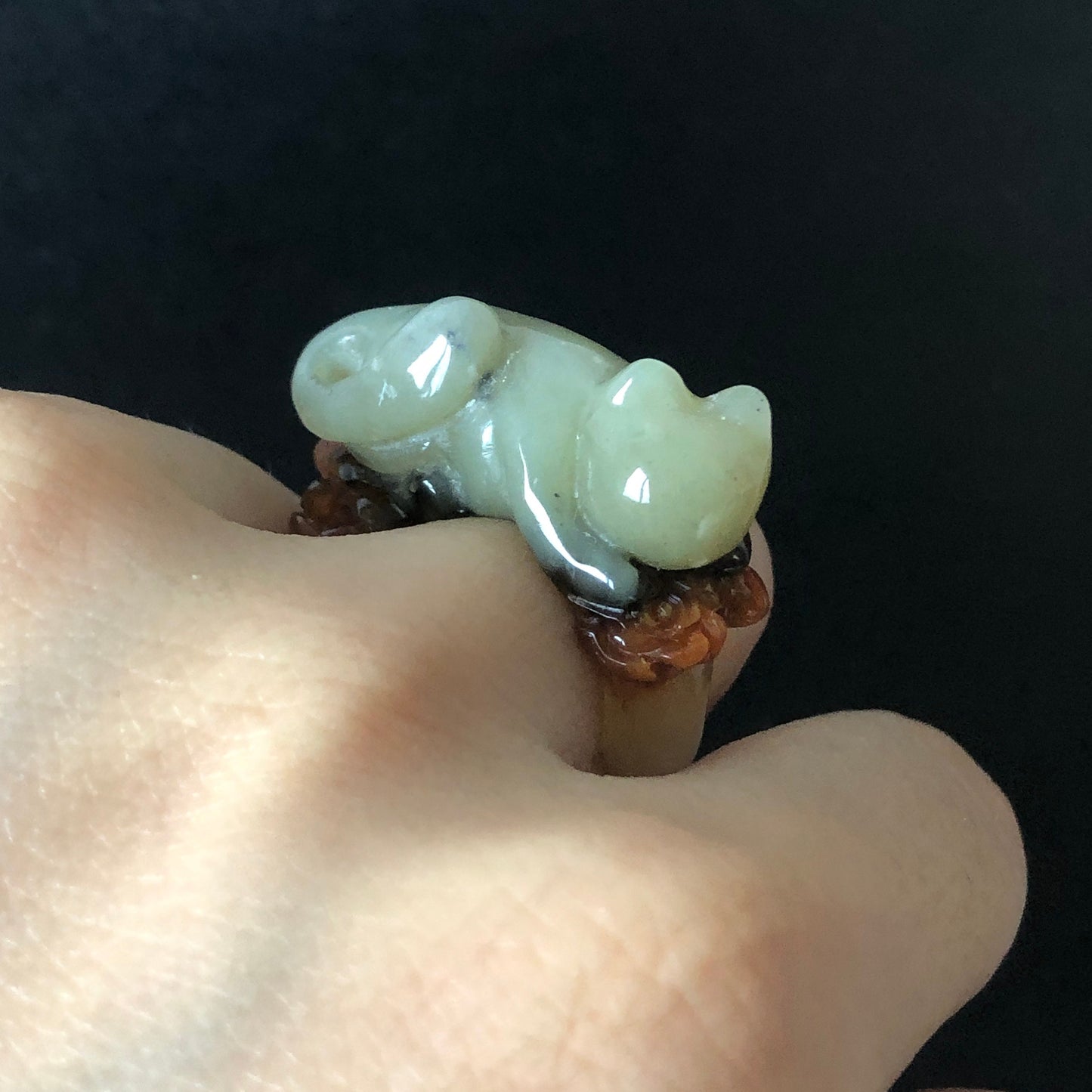 Natural Serpentine Xiu Jade Hand Craved Kitten Cat Flowers Stone Crystal Ring | Tri-colour Green, Caramel, White | 16.3mm (US 6)