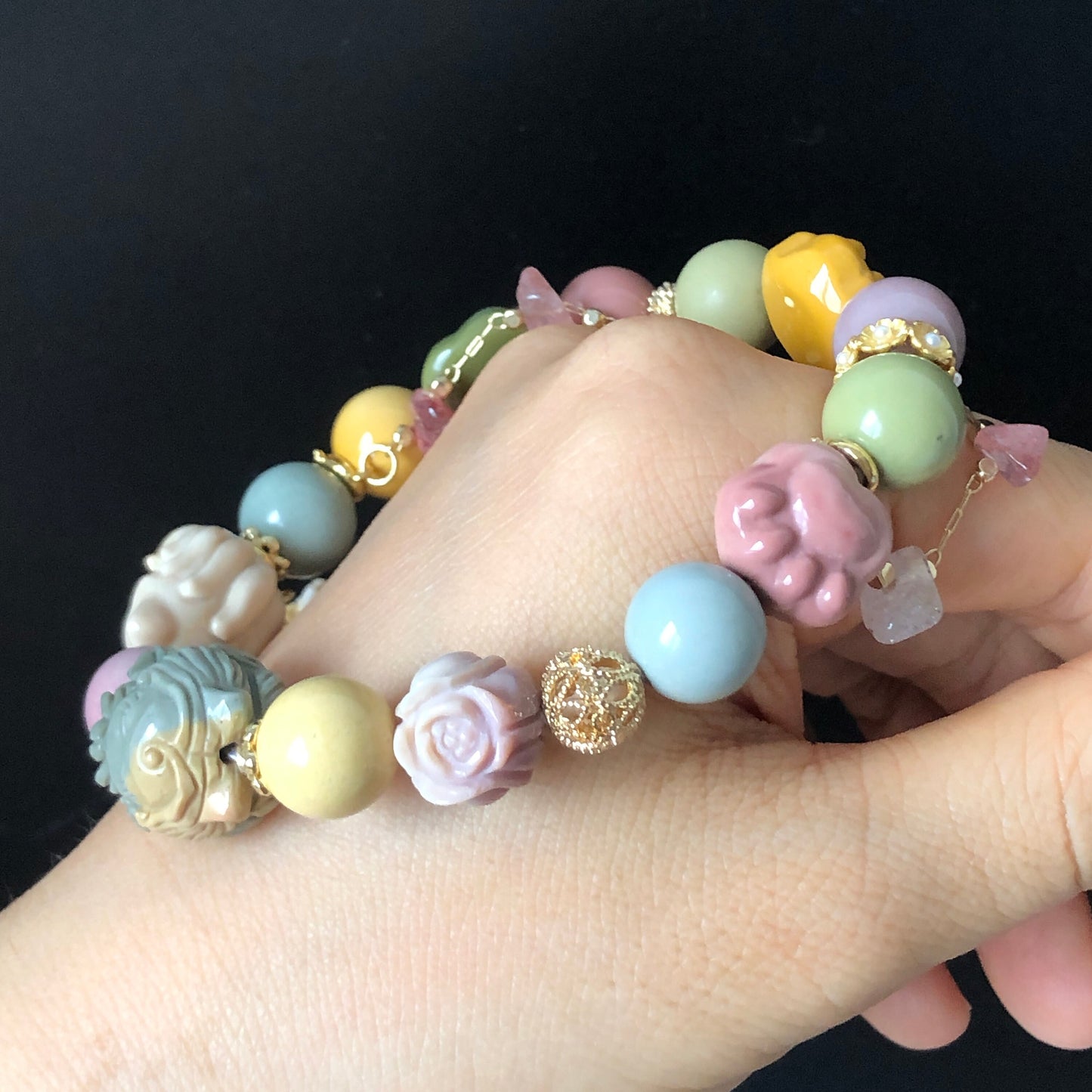 Alashan Agate Nine-tailed Fox with carved Rose & Paw Charm Bead 2 way Bracelet | Macaron color | Strawberry Quartz Chain | Crystal Gemstone
