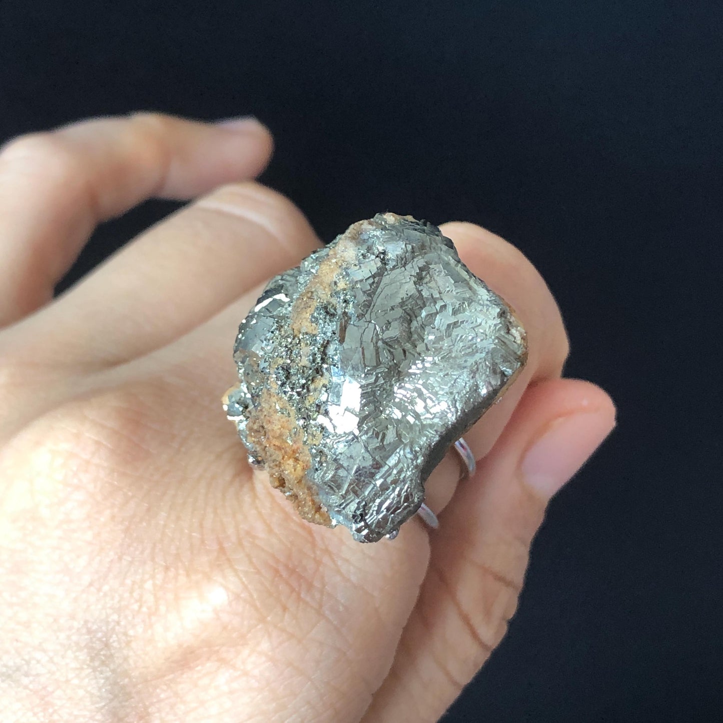 Raw Chalcopyrite Ring, Silver Raw Stone Ring Big Crystal Ring, Large Statement ring Birthstone, adjustable band, Chunky Irregular ring gift, silver-plated copper ring, birthstone ring gift for men and women, raw mineral ring, huge cocktail ring