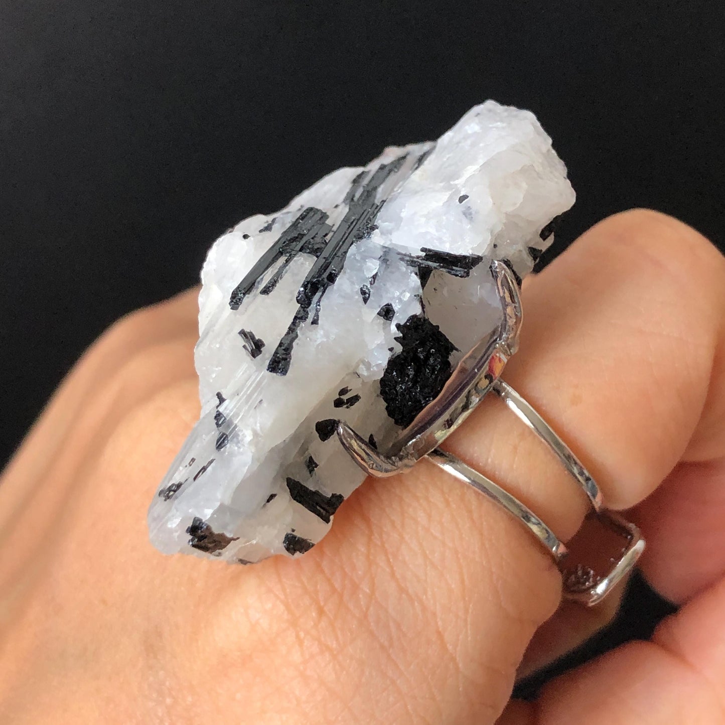 Black Tourmaline Quartz Ring, Large Raw Stone Ring Massive Raw Crystal Ring, Large Statement Ring, Chunky Irregular Oversized Gemstone Ring, silver-plated copper ring, huge cockail ring, root chakra stone for meditation, natural birthstone ring gift