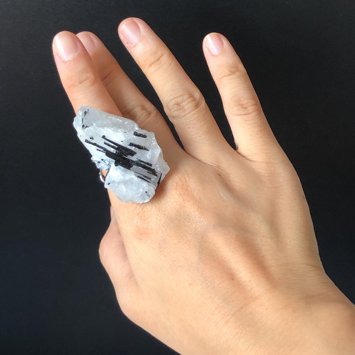 Black Tourmaline Quartz Ring, Large Raw Stone Ring Massive Raw Crystal Ring, Large Statement Ring, Chunky Irregular Oversized Gemstone Ring, silver-plated copper ring, huge cockail ring, root chakra stone for meditation, natural birthstone ring gift