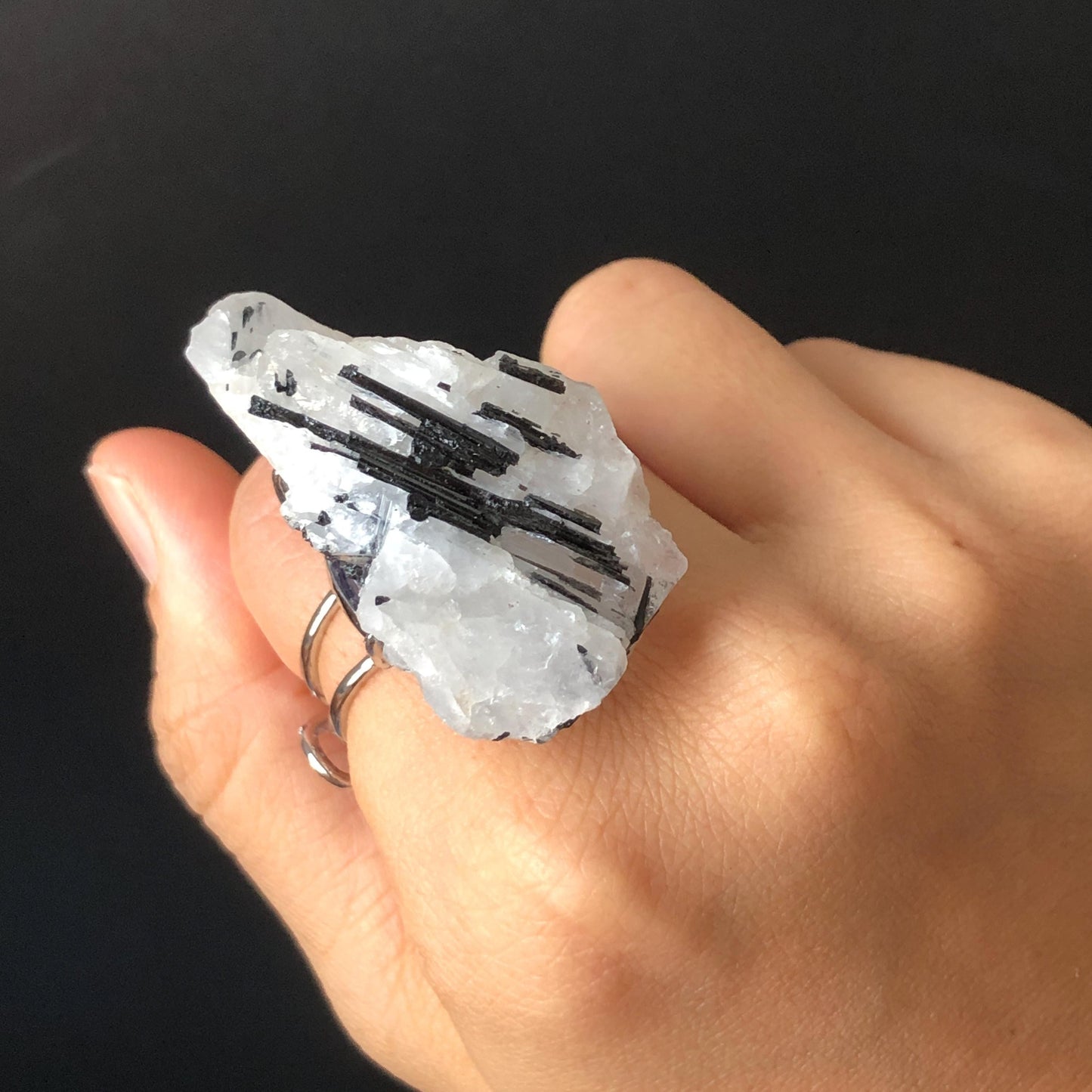 Black Tourmaline Quartz Ring, Large Raw Stone Ring Massive Raw Crystal Ring, Large Statement Ring, Chunky Irregular Oversized Gemstone Ring, silver-plated copper ring, huge cockail ring, root chakra stone for meditation, natural birthstone ring gift