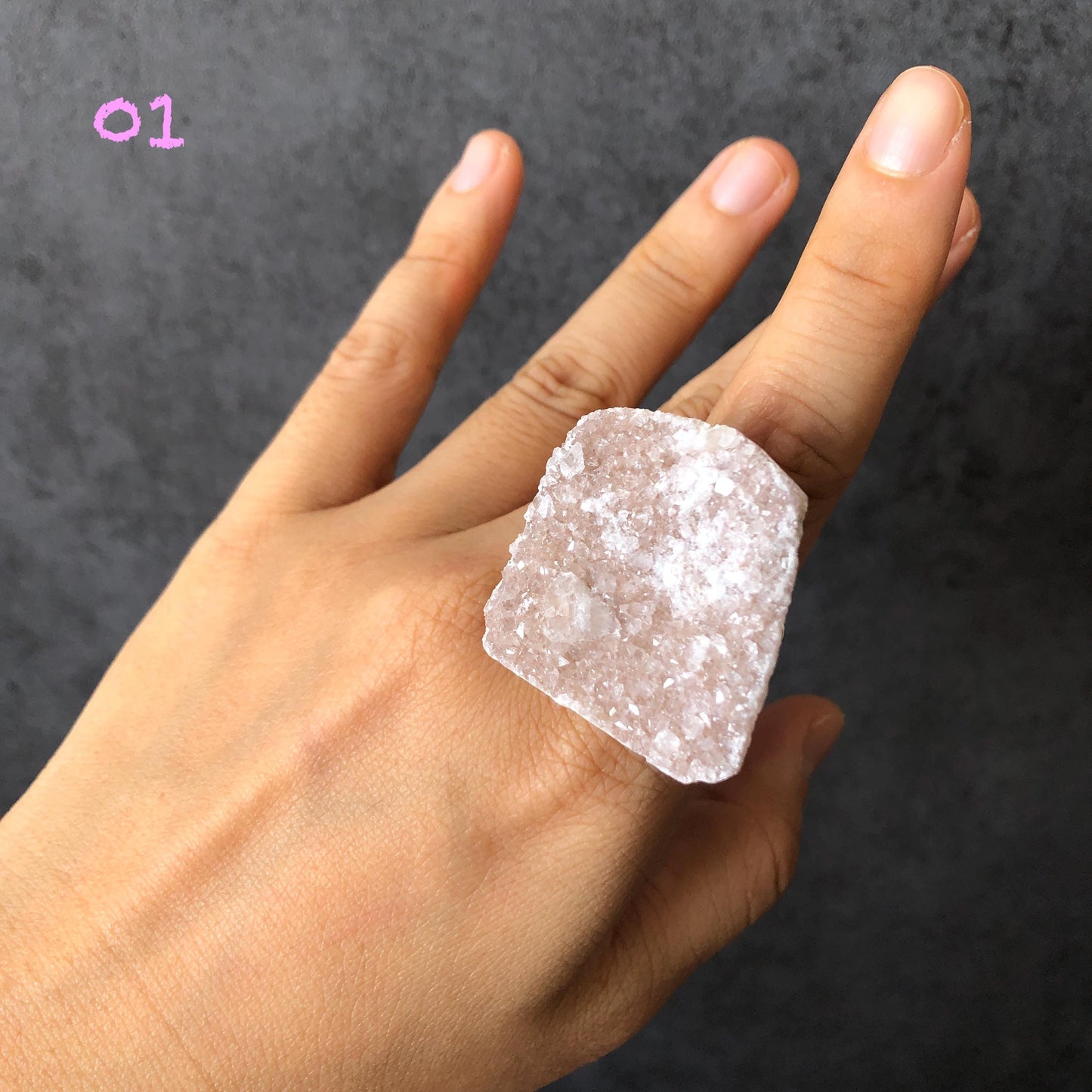 raw pink quartz ring, raw calcite ring , raw pink stone ring, raw pink quartz, pink quartz ring, Raw Stone Ring, Big Raw Crystal Ring Xlarge, Rough Huge Statement Ring, Chunky Irregular Raw Mineral Ring, Huge Stone Ring, Large statement ring