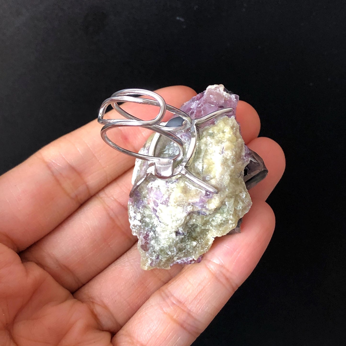 Raw Phantom Fluorite Ring, Big Raw Stone Ring Large Raw Crystal Ring Blue, Huge Statement Ring, Chunky Irregular Ring Gift, Adjustable Band Ring, Huge Cocktail Ring, Raw Mineral Ring, February March Birthstone Ring, Third Eye Chakra Crystal Ring