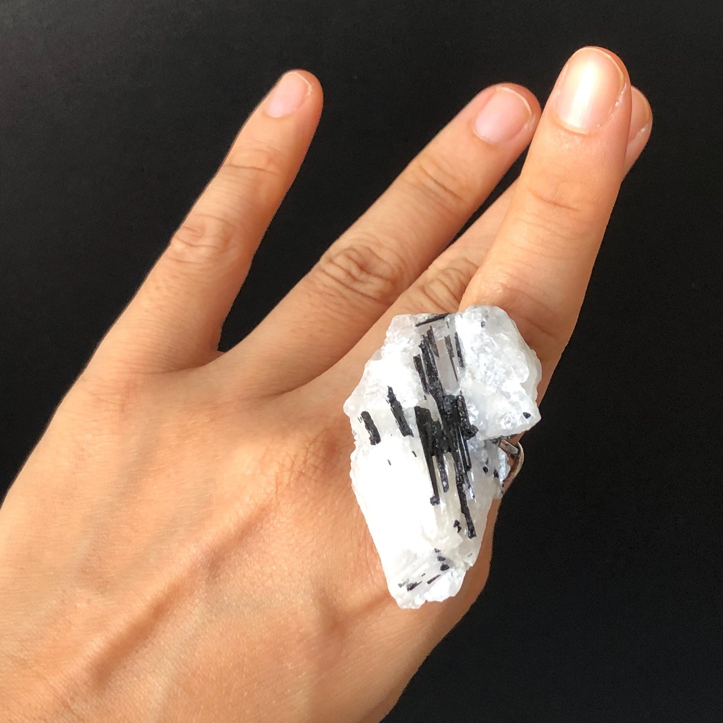 Black Tourmaline Quartz Ring, Large Raw Stone Ring Massive Raw Crystal Ring, Large Statement Ring, Chunky Irregular Oversized Gemstone Ring, silver-plated copper ring, huge cockail ring, root chakra stone for meditation, natural birthstone ring gift