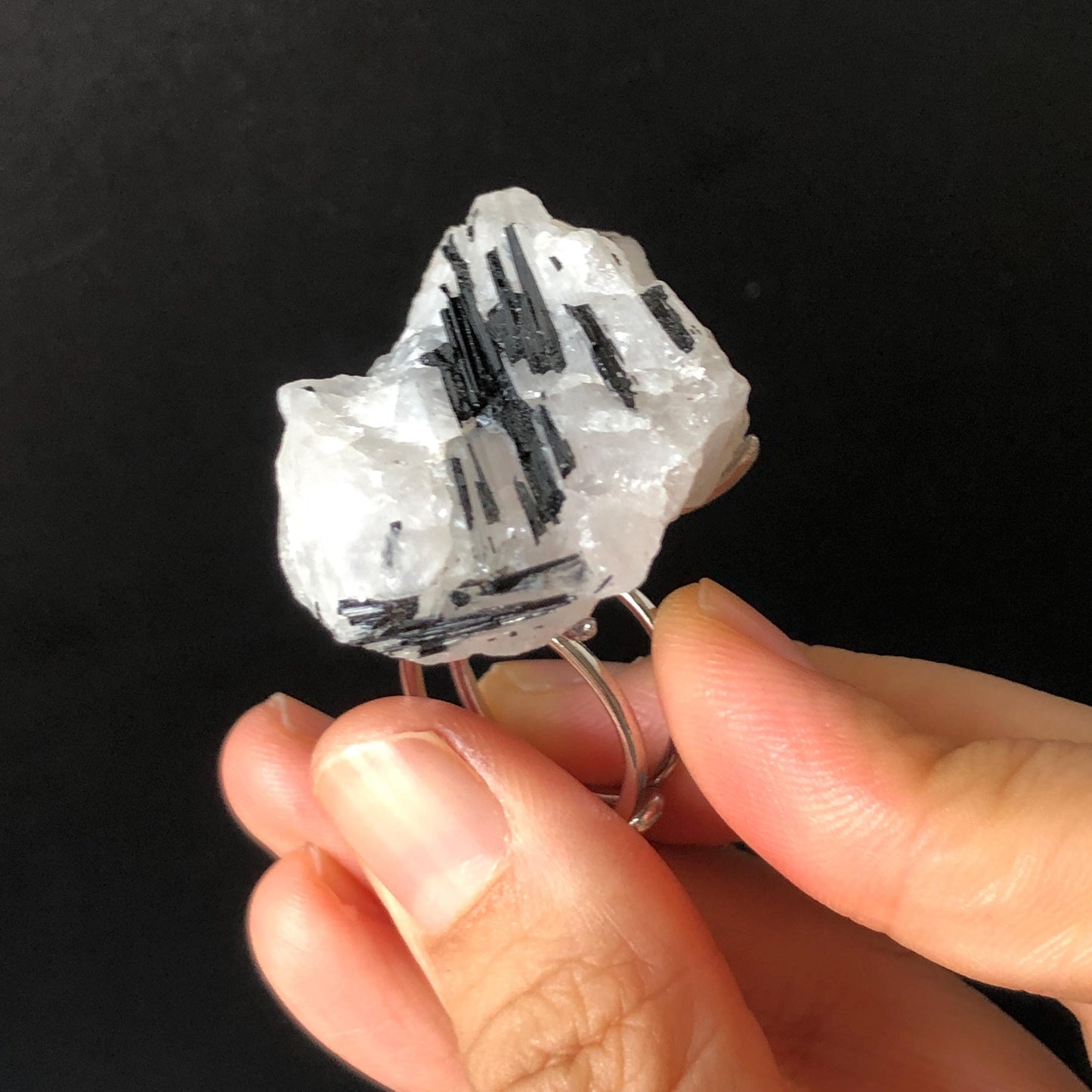 Black Tourmaline Quartz Ring, Large Raw Stone Ring Massive Raw Crystal Ring, Large Statement Ring, Chunky Irregular Oversized Gemstone Ring, silver-plated copper ring, huge cockail ring, root chakra stone for meditation, natural birthstone ring gift