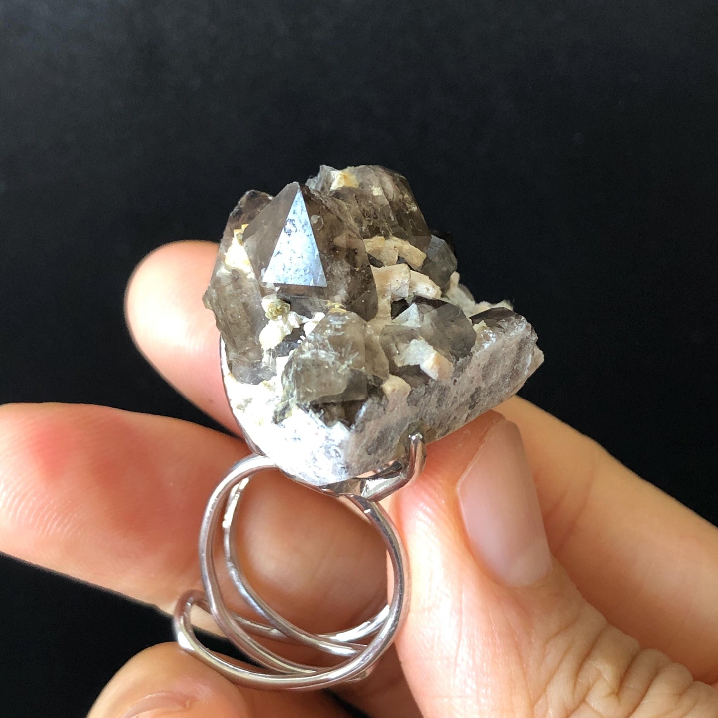 Smoky Quartz Feldspar Ring, silver-plated copper ring, Icy Grey Stone, Adjustable Statement Band Ring, Root Chakras, June Birthstone, Capricorn Sign, chunky raw crystal ring, irregular ring for men and women, raw mineral ring, birthstone ring