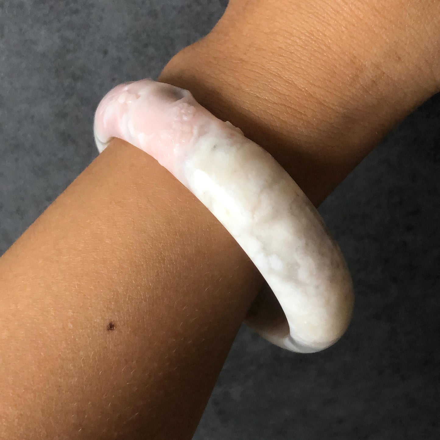 Customised Size 50-65mm! Natural SheTaiCui Jade (Quartzite) Hand Carved Cat Kitten Bangle | White and Pink Jade Bracelet | Cat Lover Crystal Gemstone Gift personalized bangle custom made bracelet hand engraved jade bangle tailor made jade bangle custom size bangle big size bangle small size bangle jade carving purple jade white jade kitten bangle cat bracelet gift for cat lover gift for her real untreated jade pink jade white jade caramel orange jade brown jade