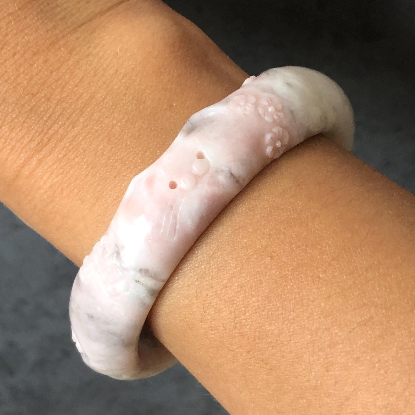 Customised Size 50-65mm! Natural SheTaiCui Jade (Quartzite) Hand Carved Cat Kitten Bangle | White and Pink Jade Bracelet | Cat Lover Crystal Gemstone Gift personalized bangle custom made bracelet hand engraved jade bangle tailor made jade bangle custom size bangle big size bangle small size bangle jade carving purple jade white jade kitten bangle cat bracelet gift for cat lover gift for her real untreated jade pink jade white jade caramel orange jade brown jade