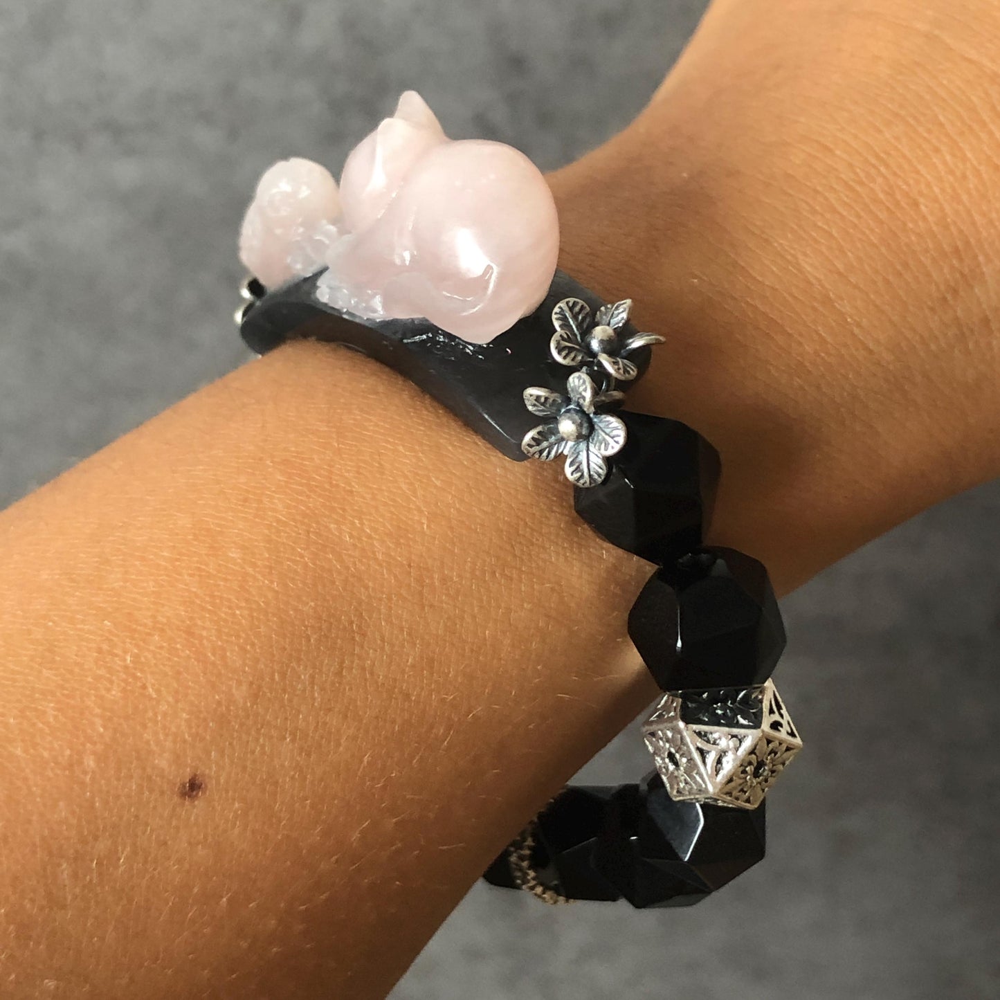 Natural Xiu Jade Serpentine Hand Carved Cat & Bird Charm with Black Agate Bead Bracelet | Black Pink Jade | Vintage Tibetan Silver | Crystal Stone Gemstone Gift for her elastic stretch bracelet jade carving pink jade black jade hand engraved jade bracelet hand carved jade charm jade pendant black bead bracelet big beaded bracelet silver accessory vintage bracelet antique bracelet cat carving engraved bird carving tailor made customized gift personalised gothic bracelet cat lover gift