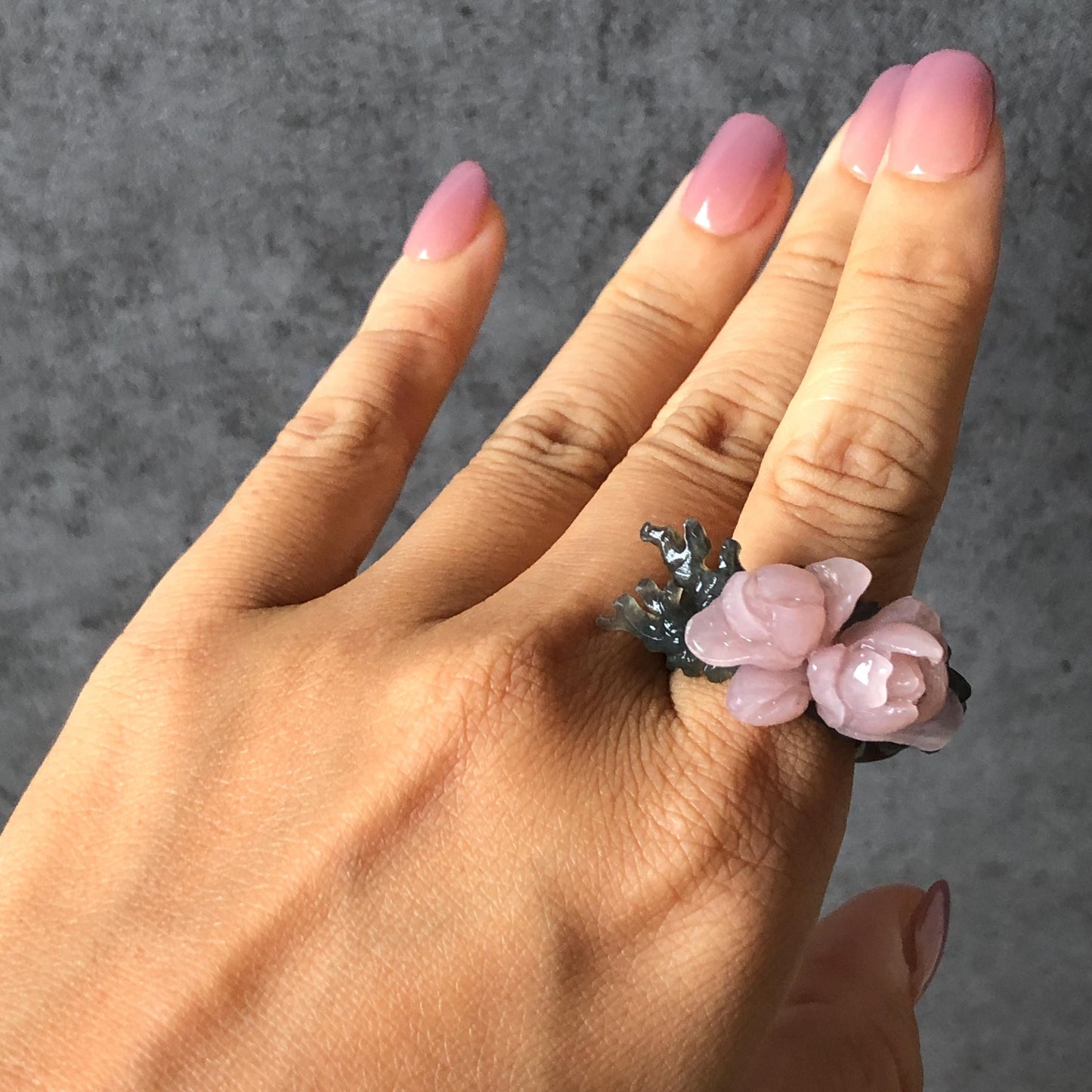 Xiu Jade Serpentine Hand Carved Pink Yulan Flower Statement Ring | 17.4mm (US7) | Gray Black & Pink Jade Ring Pendant | 3D Stone Carving | Crystal Gemstone Gift Pendant Ring 3D stone carving black jade carving pink jade carbonate jade ring hand carved jade band ring flower carving Yulan carving natural jade band ring cocktail ring gift for her