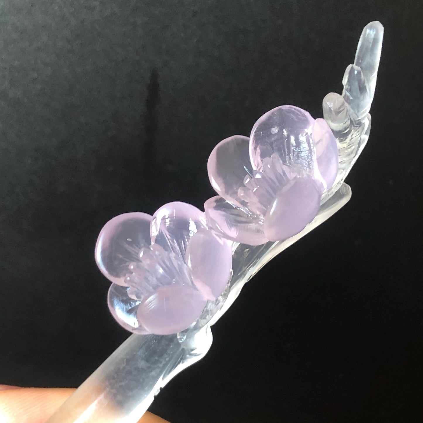 Natural Fluorite Hand Carved Peach Blossom Flower Hair Pin: Purple and White Handcrafted Crystal Hanfu Hair Stick in Asian Chinese Vintage Style Handcrafted Hair Fork Bridal Wedding Headpiece gift for her japanese hairpin korean hair stick chinese hair fork vintage hair comb antique hair pins hanfu hair stick bridal shower hair jewelry wedding headpiece bridal shower gift engagement hair accessory jade carving hand engraved purple crystal hand carved hairpins untreated natural crystal hairpin