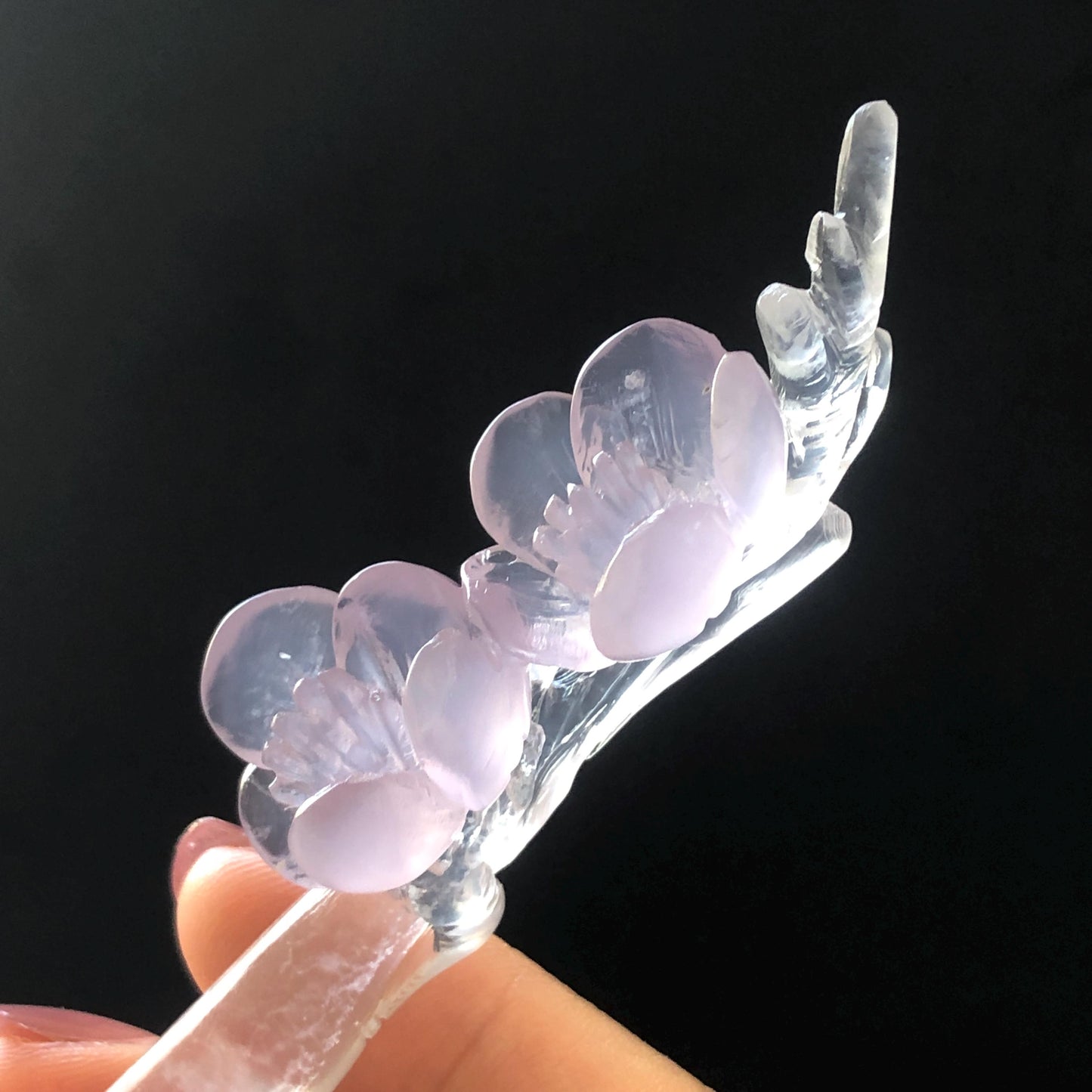 Natural Fluorite Hand Carved Peach Blossom Flower Hair Pin: Purple and White Handcrafted Crystal Hanfu Hair Stick in Asian Chinese Vintage Style Handcrafted Hair Fork Bridal Wedding Headpiece gift for her japanese hairpin korean hair stick chinese hair fork vintage hair comb antique hair pins hanfu hair stick bridal shower hair jewelry wedding headpiece bridal shower gift engagement hair accessory jade carving hand engraved purple crystal hand carved hairpins untreated natural crystal hairpin