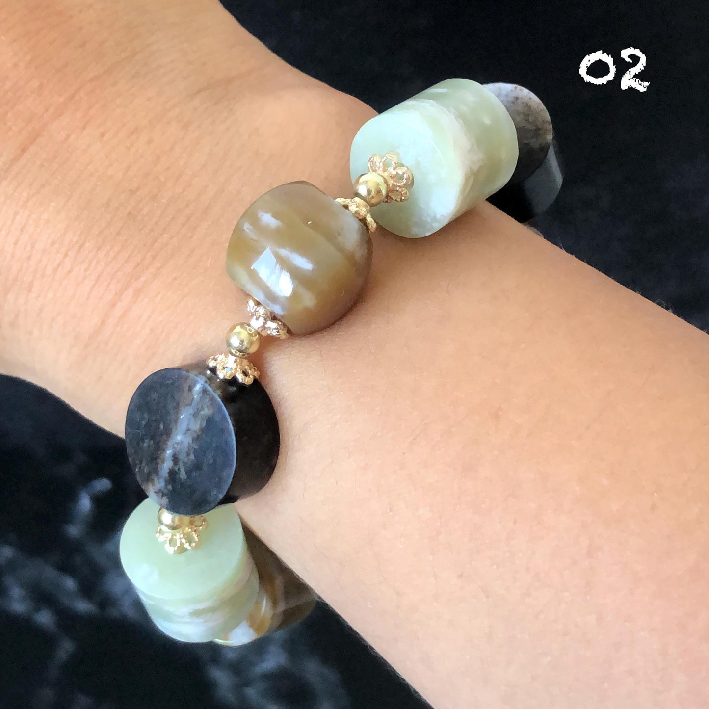 Natural Nephrite Jade Bracelet Milk Tea & Cookies Collection Untreated White Jade Brown Jade Elastic Bracelet Big Bead Bracelet Big Beaded Bracelet Jade Bead Bangle Chinese Jade Vintage Bracelet Antique Bracelet Gift for her Flexible Bracelet with honey brown jade deep brown jade white jade 14k gold plated accessory nephrite beads bold bracelet irregular beads bracelet tailor made bracelet customized bracelet diy bracelet