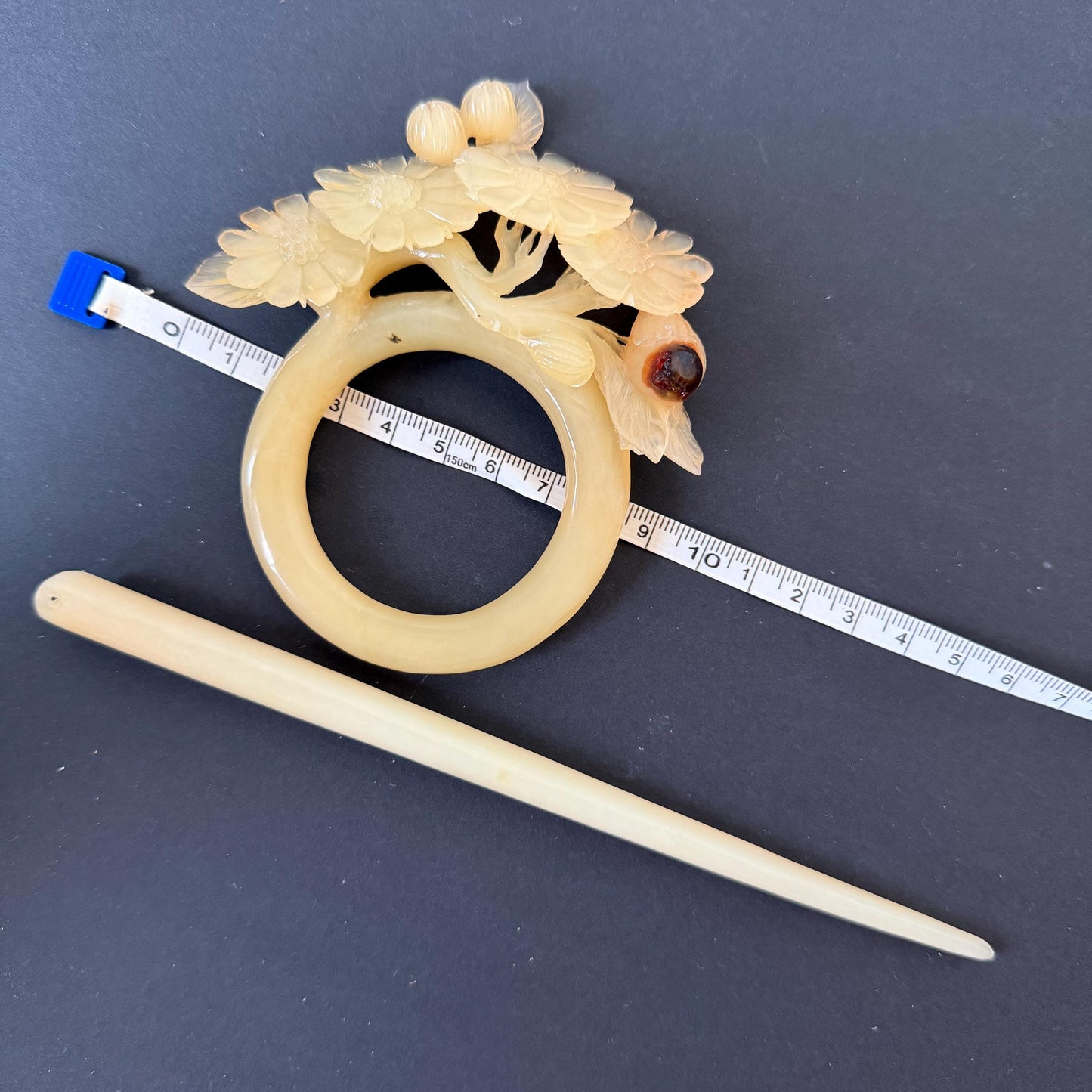 Xiu Jade Serpentine Hand Carved Bird & Daisy Flower Hair Pin: Certified Natural Beige Jade Hair Stick, Asian Vintage Hair Fork | Chinese Vintage Hanfu Antique Gift for her japanese hairpin korean hair stick chinese hair fork vintage hair comb antique hair pins hanfu hair stick bridal shower hair jewelry wedding headpiece engagement hair accessory jade carving hand engraved jade hand carved flower jade hairpins untreated natural jade with certificate bird carving daisy carving bi-colour jade