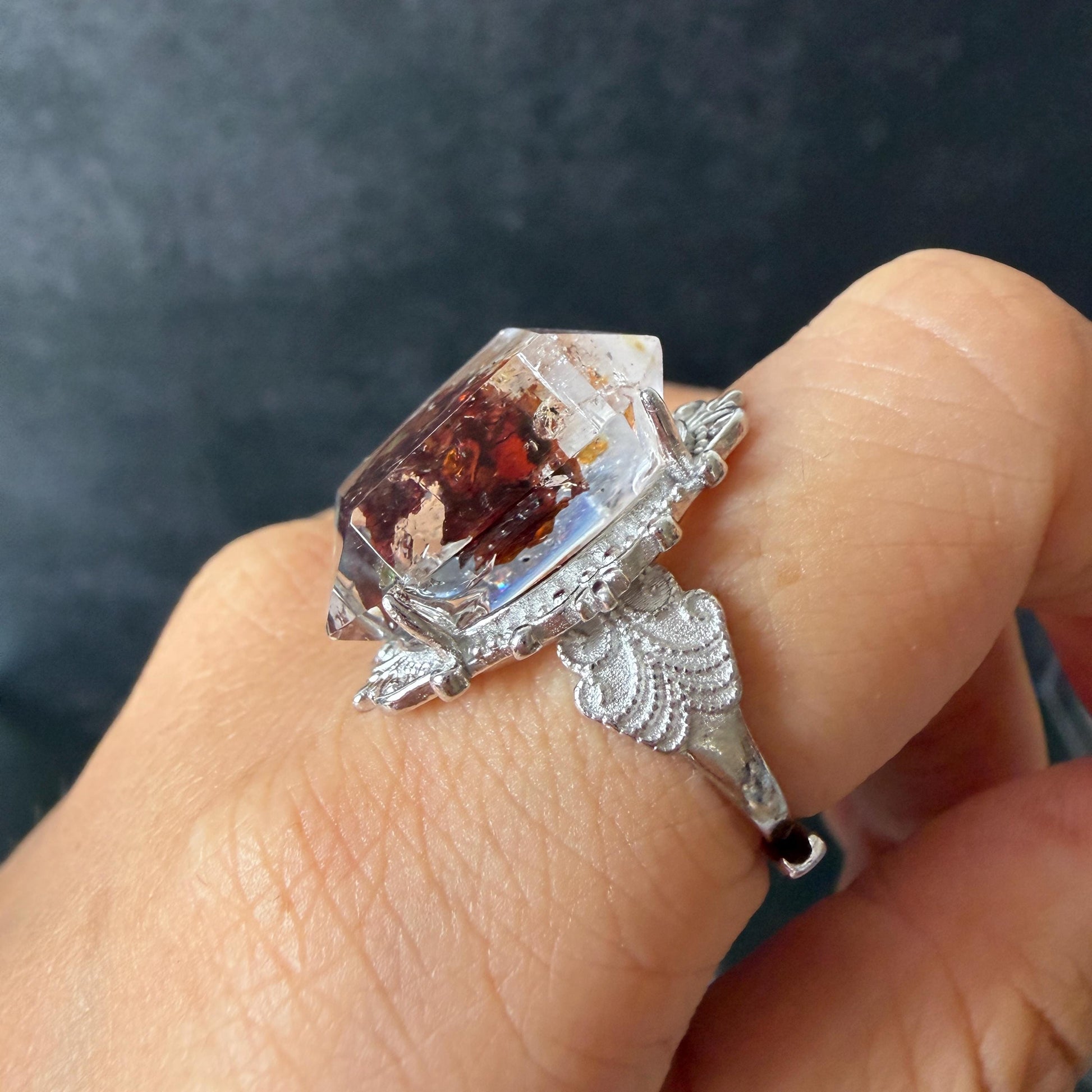 Polished Petroleum Enhydro Quartz S925 Sliver Adjustable Statement Ring: Moving Bubble in Golden Red Petroleum Oil Inclusion | Natural Gemstone Birthstone Gift for her golden red oil enhydro quartz cocktail ring for women bold ring for men meditation rock healing stone chakra crystal big size ring crystal band ring herkimer diamond silver ring