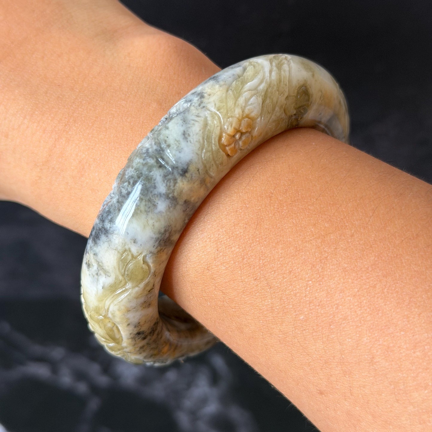 56.4mm Xiu Jade Serpentine Hand Carved Peony Flowers Bangle: Natural Gray White Green Jade Handcrafted Bracelet, Stone Carving Gemstone Jewelry
Gift for her wide jade bangle jade carving hand engraved stone carving natural untreated jade bracelet white jade green jade gray jade handcraft jade peony carving flower carving chinese jade vintage bangle antique bracelet Osmanthus flower antique bangle hand engraved jewelry lotus carving lotus leaves
