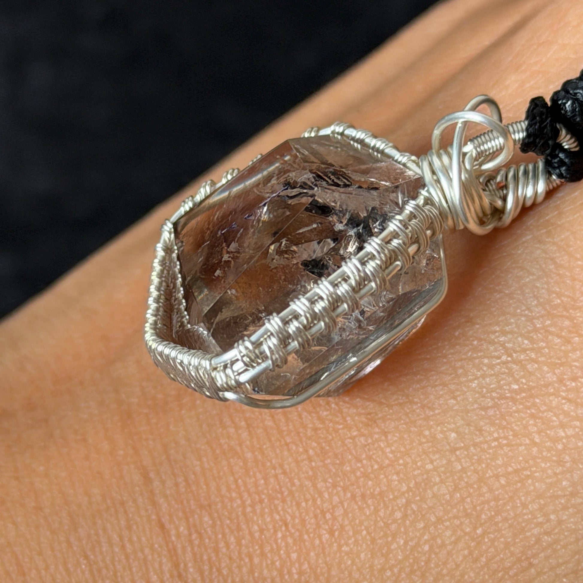 Rare Polished Smoky Enhydro Quartz (Herkimer Diamond) Wire Wrapped Pendant Adjustable Necklace:  Rainbow! Moving Sand charm| Natural Gemstone Birthstone Gift for her  | Natural Gemstone Birthstone Gift for her | Rainbow Quartz Rainbow crystal enhydro quartz sand water-fall pendant necklace choker gemstone charm stone pendant choker polished stone pendant crystal charm birthstone gift for her men necklace chakra crystal purify stone minerals specimen adjustable choker silver wire wrapped pendant