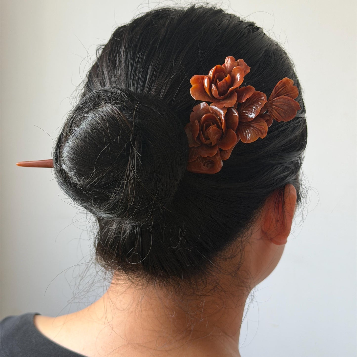 Xiu Jade Serpentine Hand Carved Camellia Flower with Butterfly Hair Stick: Natural Red Jade Handcrafted Vintage Hanfu Hairpin Hair Jewelry