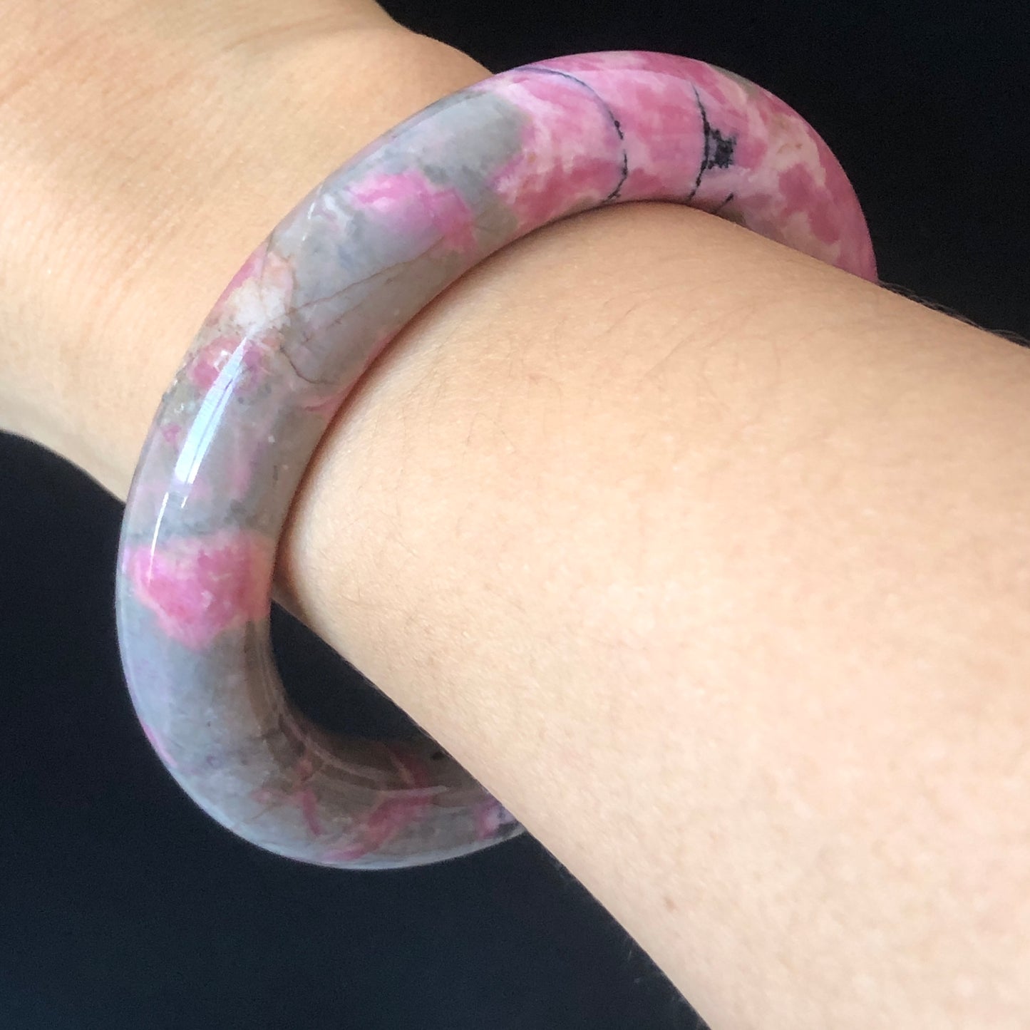 57.7mm Natural Rhodonite Stone Bangle | Rosy Pink, Blue, Black | Strawberry & Blueberry Milkshake