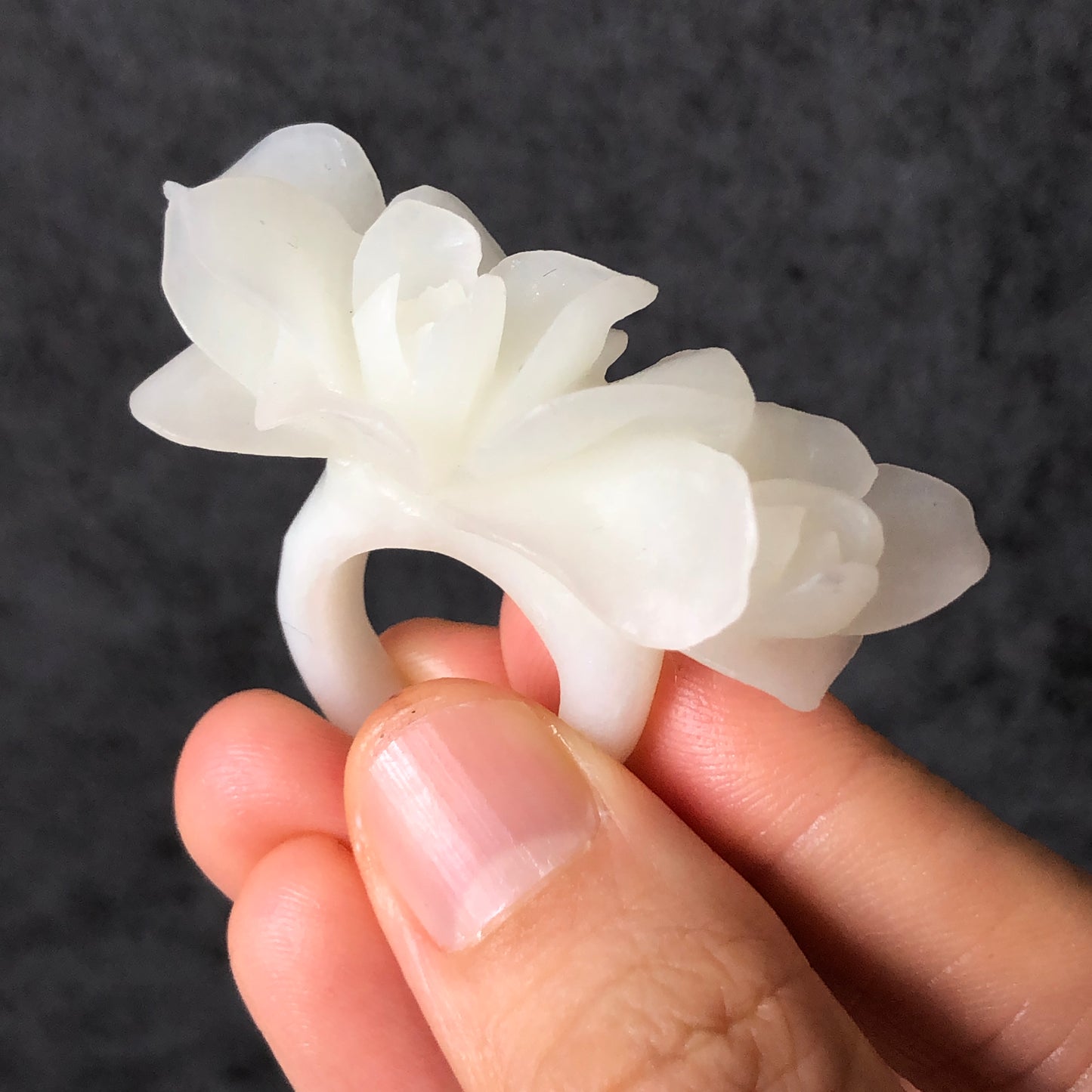 Custom Size Natural Xiu Jade Serpentine Hand Carved White Yulan flowers Ring