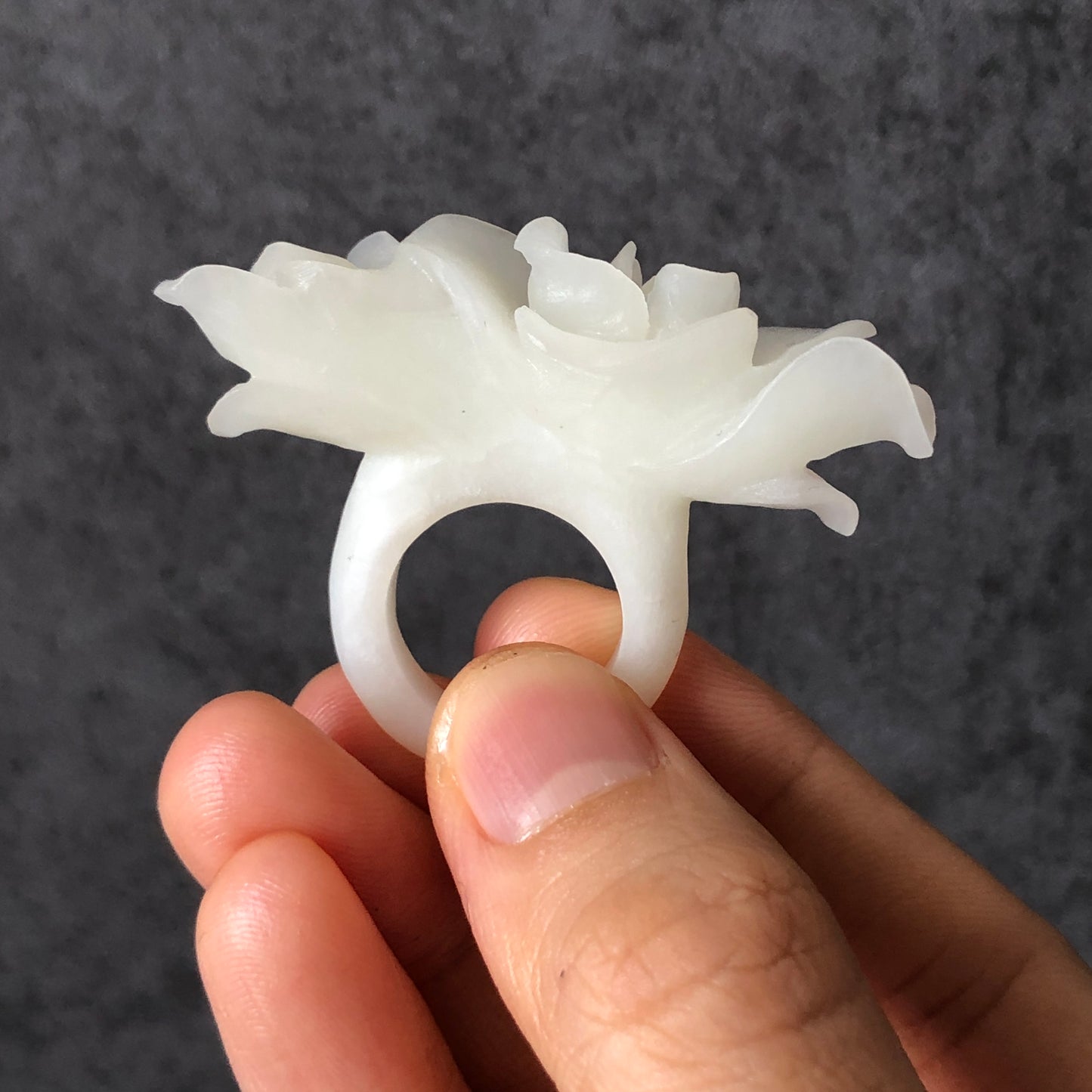 Custom Size Natural Xiu Jade Serpentine Hand Carved White Yulan flowers Ring