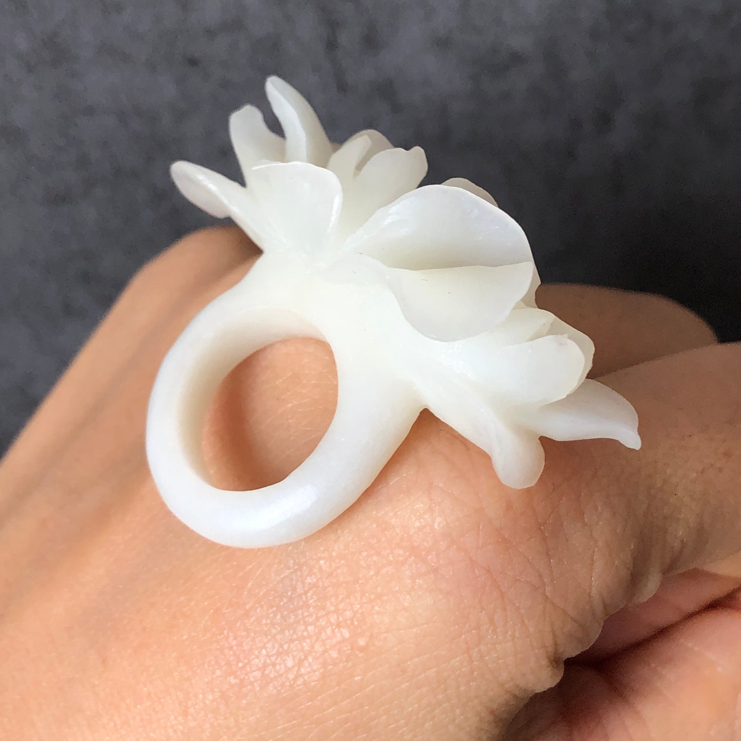 Custom Size Natural Xiu Jade Serpentine Hand Carved White Yulan flowers Ring