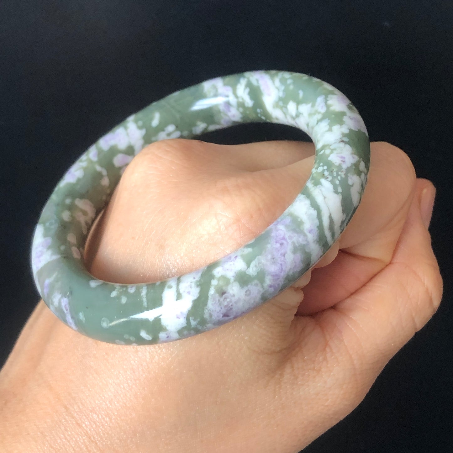 52.7mm Natural Hetian Jade Bangle Nephrite Stone Bracelet | Green Jade with White & Purple Flower | Wisteria Flowers