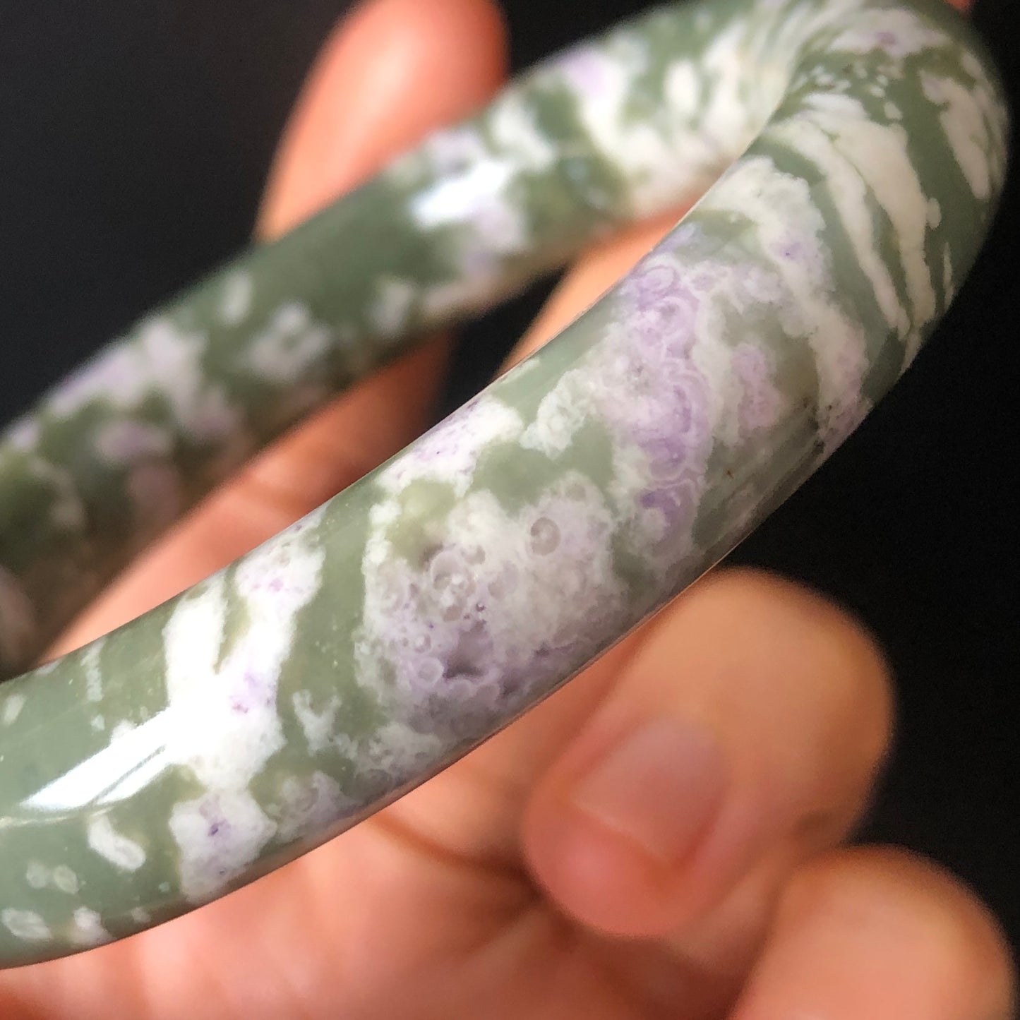 52.7mm Natural Hetian Jade Bangle Nephrite Stone Bracelet | Green Jade with White & Purple Flower | Wisteria Flowers