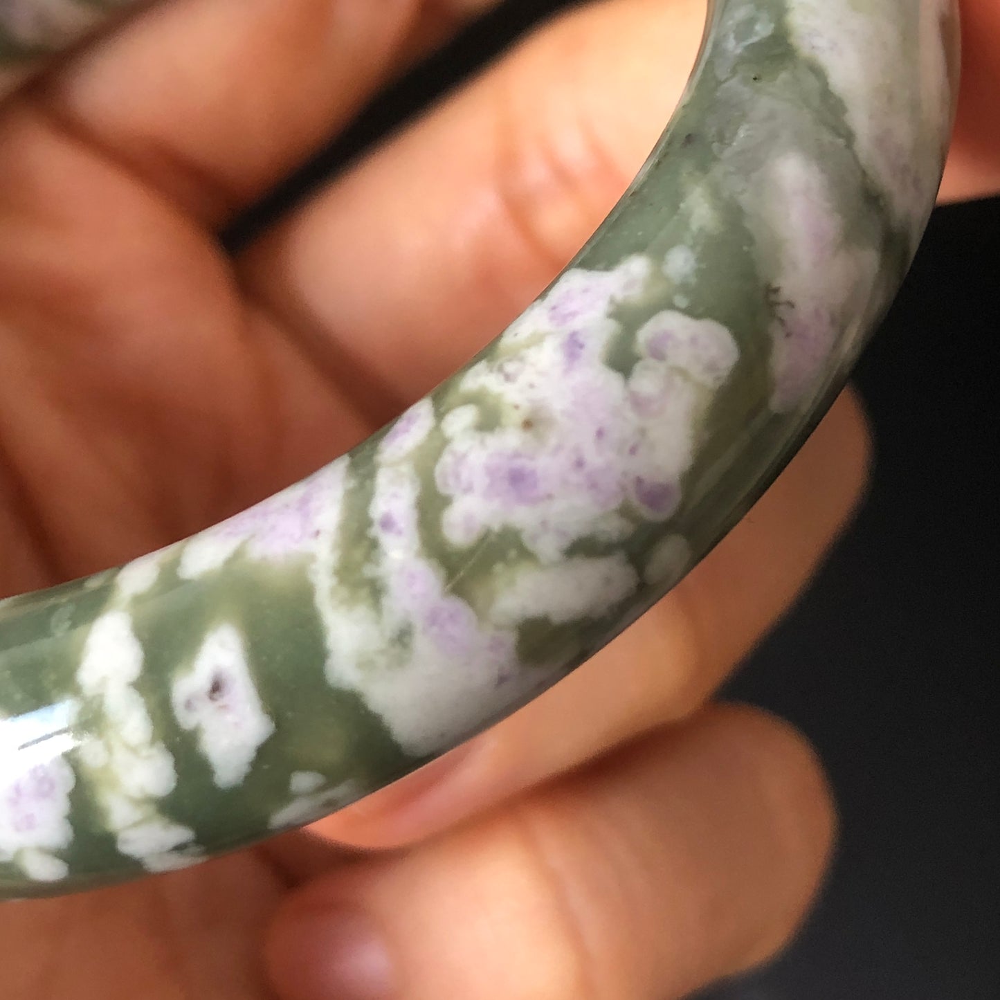 52.7mm Natural Hetian Jade Bangle Nephrite Stone Bracelet | Green Jade with White & Purple Flower | Wisteria Flowers