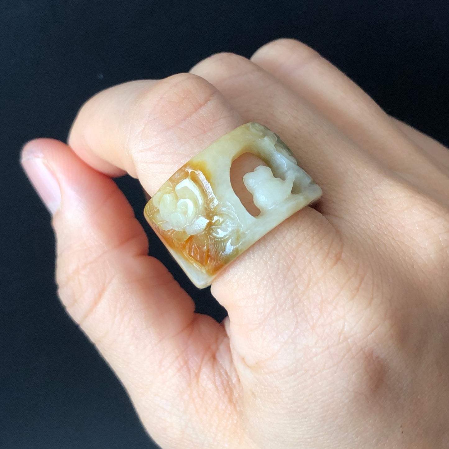 Natural Xiu Jade Hand Carved Kitten Cat Flowers Ring | 17.8mm(US 7.5) | Hollow Out Style