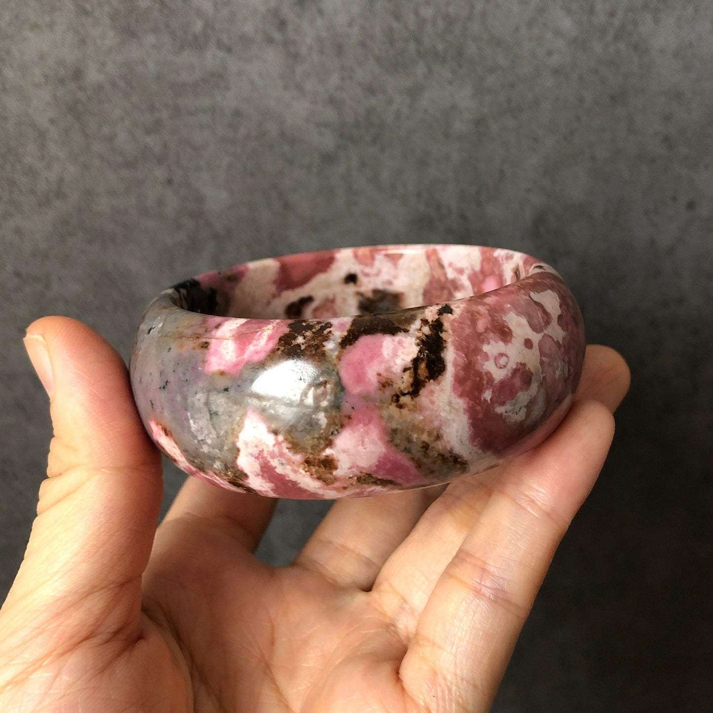 59.3mm Natural Rhodonite Stone Bangle | Ukiyo-e | Porcelain Blue with Black Ink | Japanese Painting | Pink Crystal Gemstone Bracelet Gift