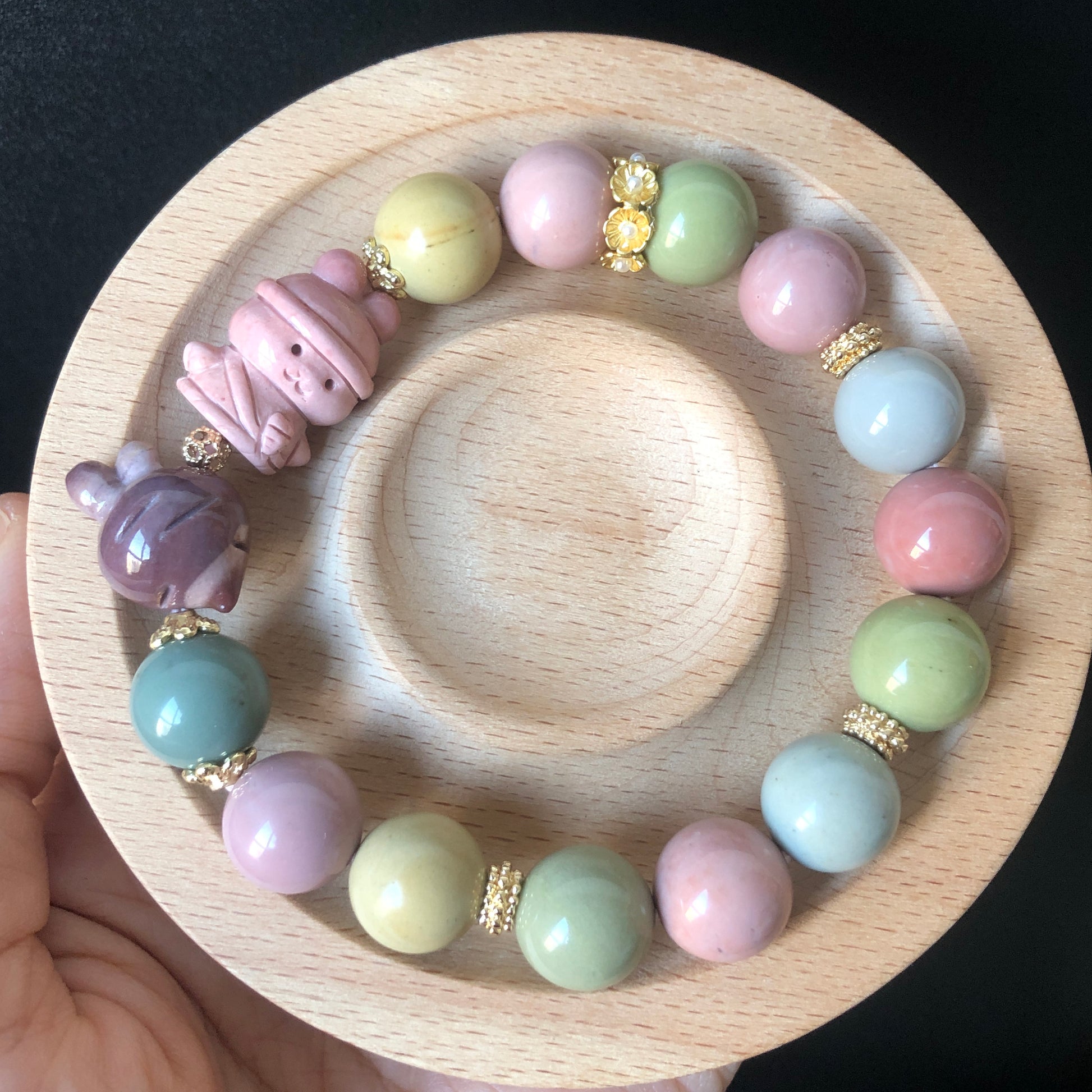 Alashan Agate Bunny Rabbit with Carrot carved Charm Bead Bracelet | Colourful Macaroon | Crystal Bracelet | DIY Beads | Easter Bunny