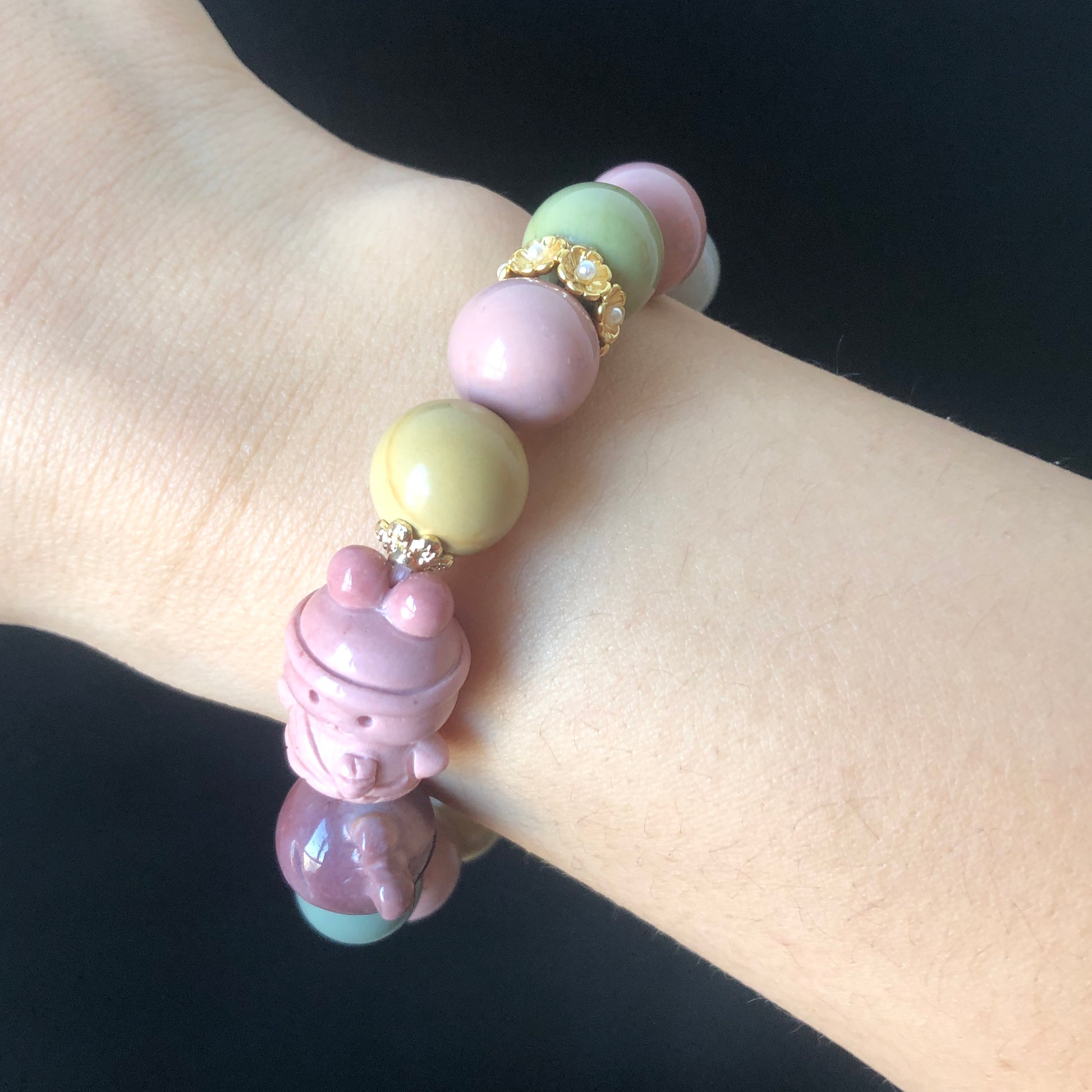 Alashan Agate Bunny Rabbit with Carrot carved Charm Bead Bracelet | Colourful Macaroon | Crystal Bracelet | DIY Beads | Easter Bunny