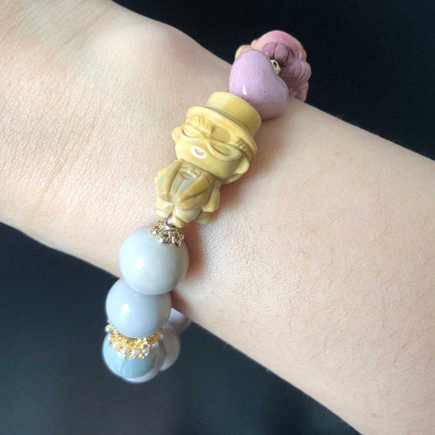 Natural Alashan Agate Bead Sailor Moon & Tuxedo Mask Carved Charm Shell Pearl Handmade Bead Bracelet | Macaroon DIY Crystal Stone Bracelet