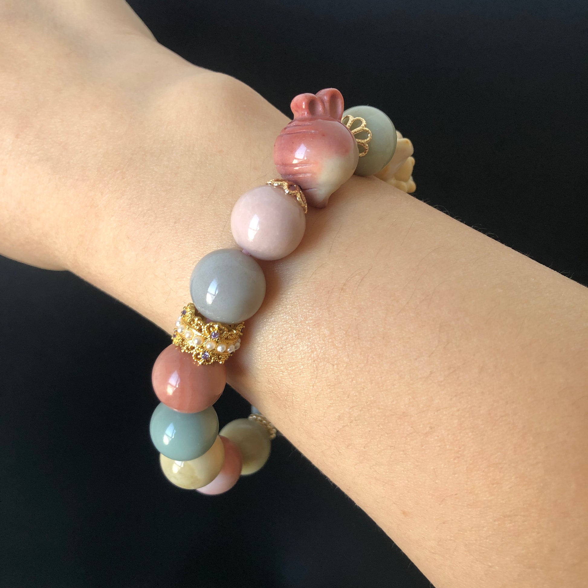 Alashan Agate Bunny with Carrot Handmade carved Charm Bead Bracelet | Rabbit & Radish | Macaroon | Crystal DIY | Easter gift | Rabbit Year