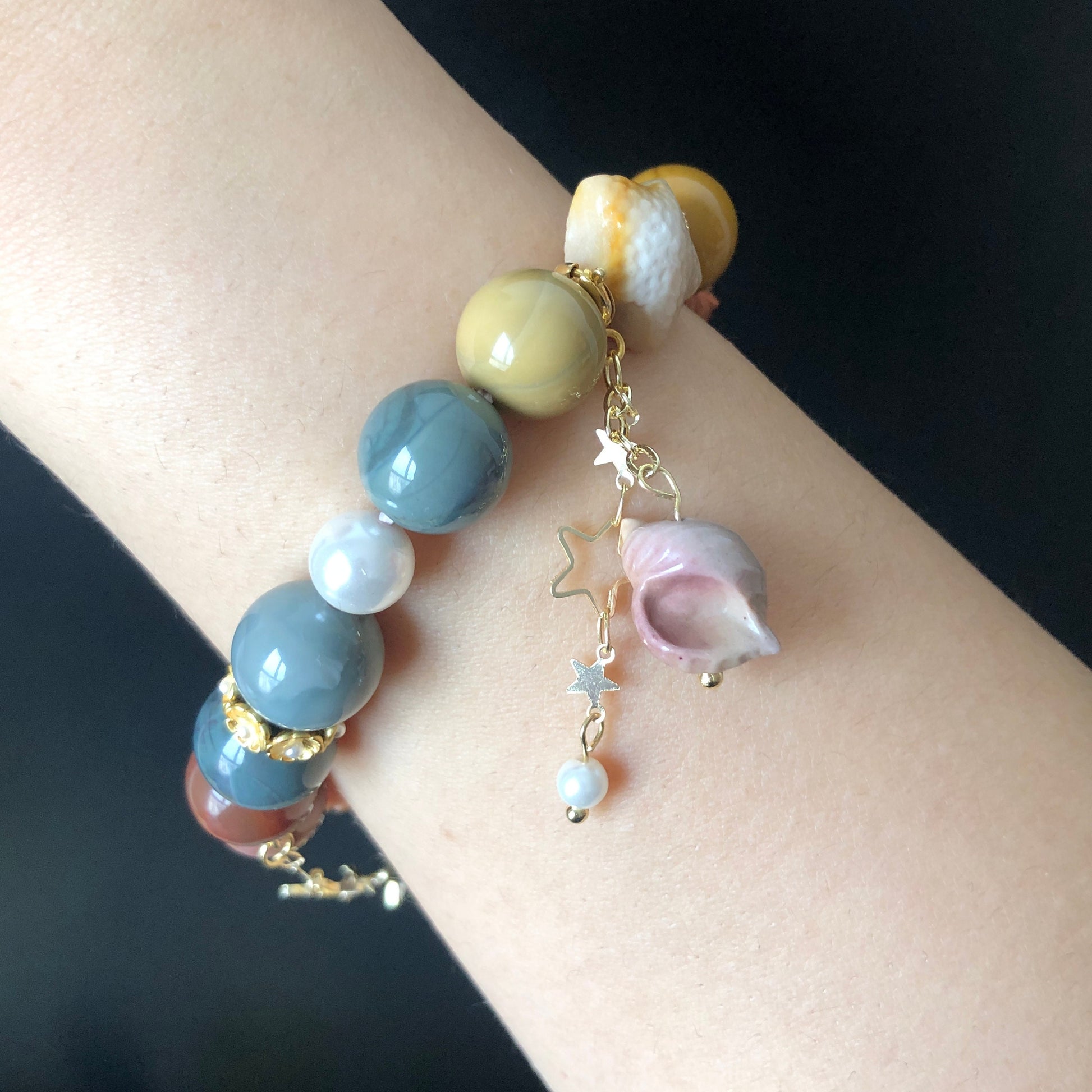 Natural Alashan Agate Mermaid with Star Fish, Sea Snail, Seashell dangler Charm Bead Bracelet | Gradient Rainbow | Crystal Gemstone DIY