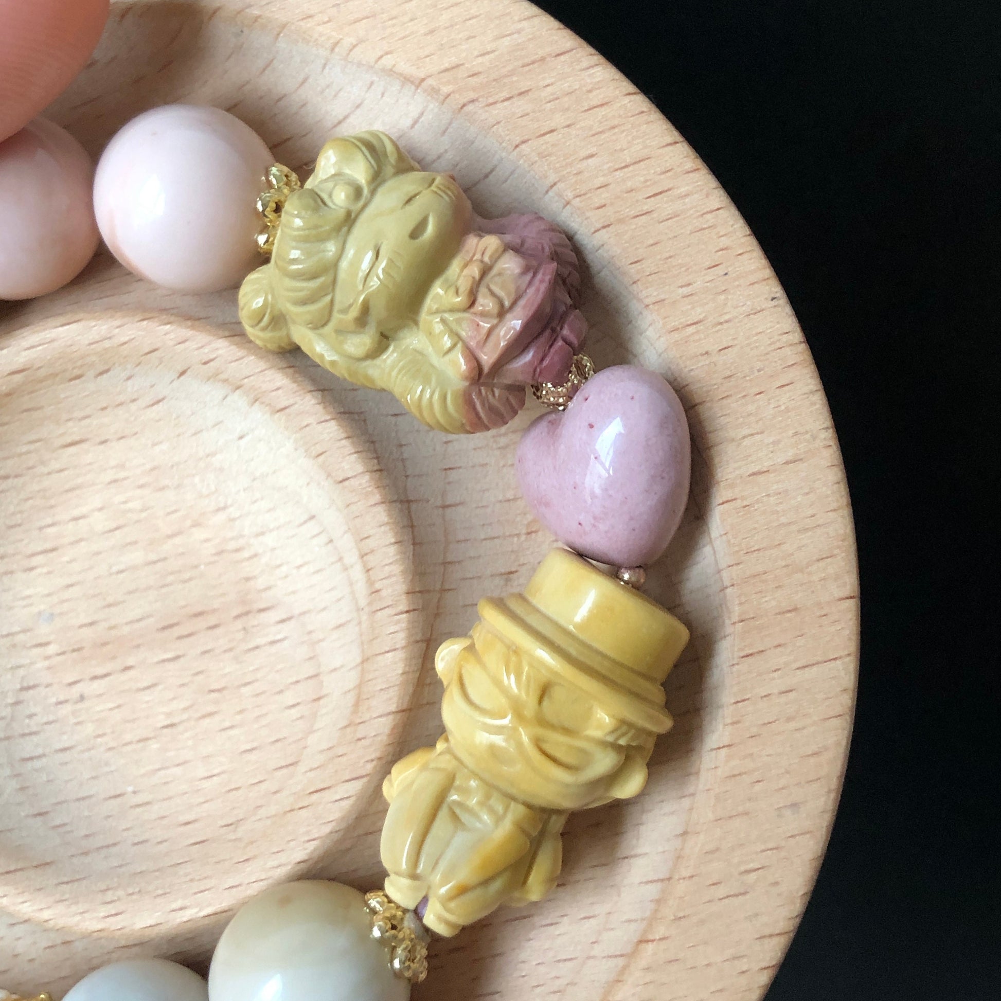 Natural Alashan Agate Bead Sailor Moon & Tuxedo Mask Carved Charm Shell Pearl Handmade Bead Bracelet | Macaroon DIY Crystal Stone Bracelet