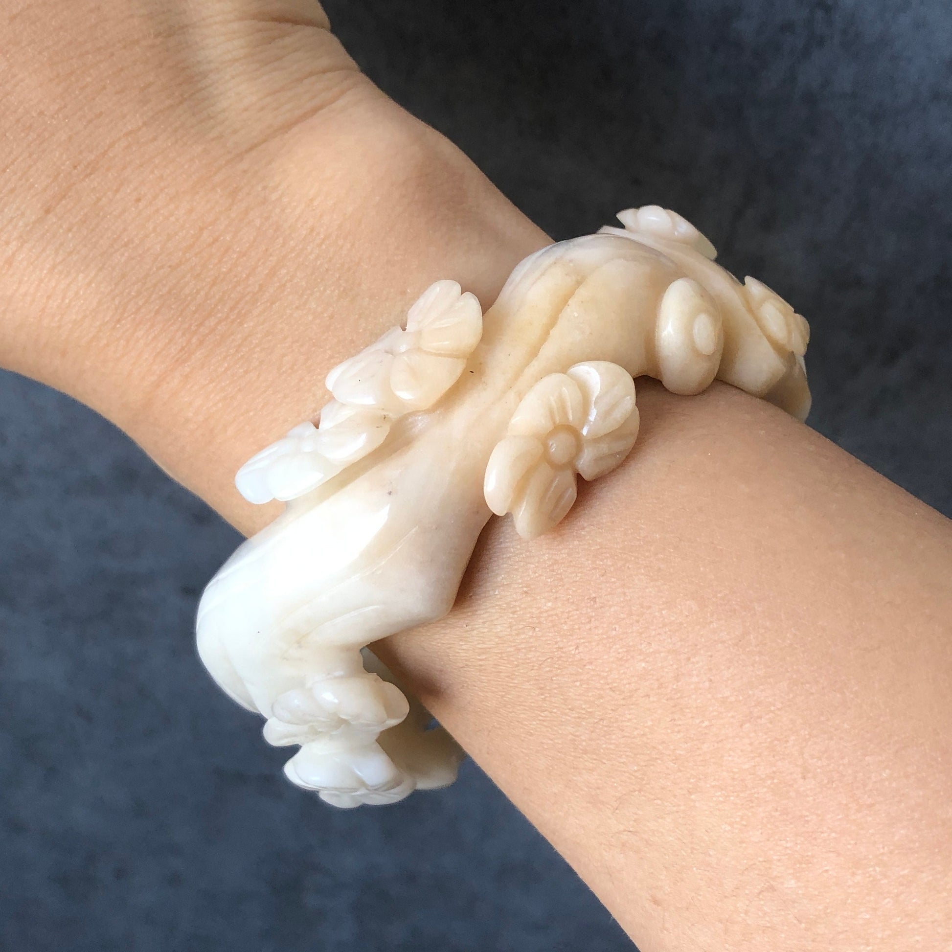 59.7mm Natural SheTaiCui Jade (Quartzite) Hand Carved Kitten Cat with Tree Branch Flowers Hollow Out Crystal Bangle bracelet | Milky Coral