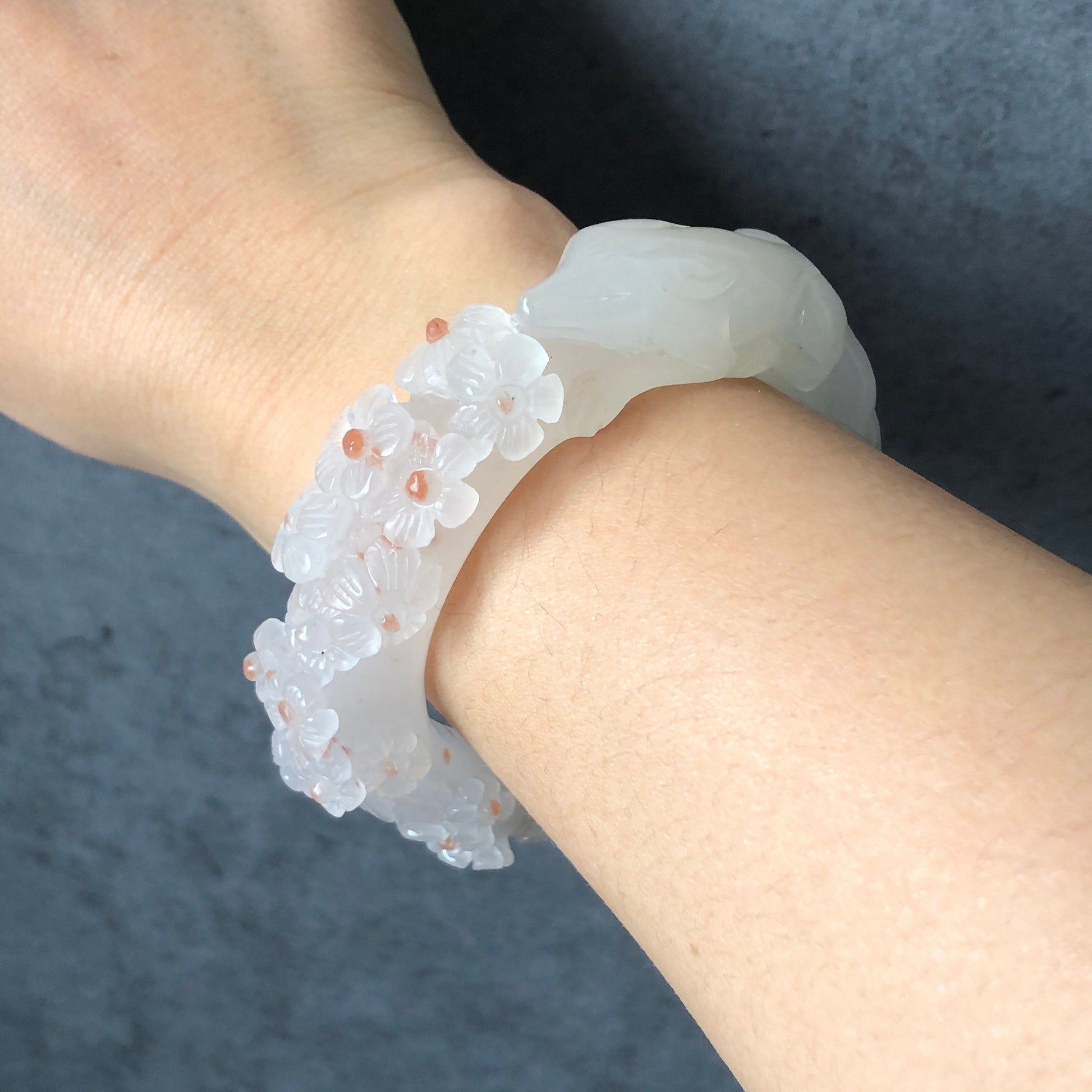 52.3mm Custom Size Natural SheTaiCui Jade (Quartzite) Hand Carved Nine-tailed Fox Flower Stone Crystal Bangle | Coral Pink Dots | Icy Milky