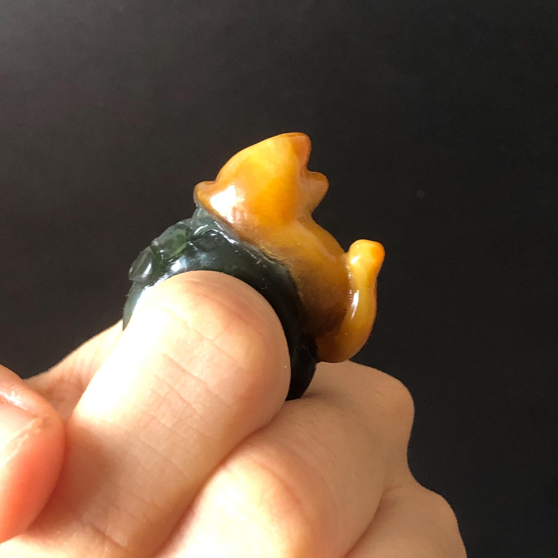 Natural Xiu Jade (Serpentine) Hand Craved Kitten Cat Flowers Stone Crystal Ring | Bi-colour Orange and Icy Green | 17.2mm (US 7-7.5)