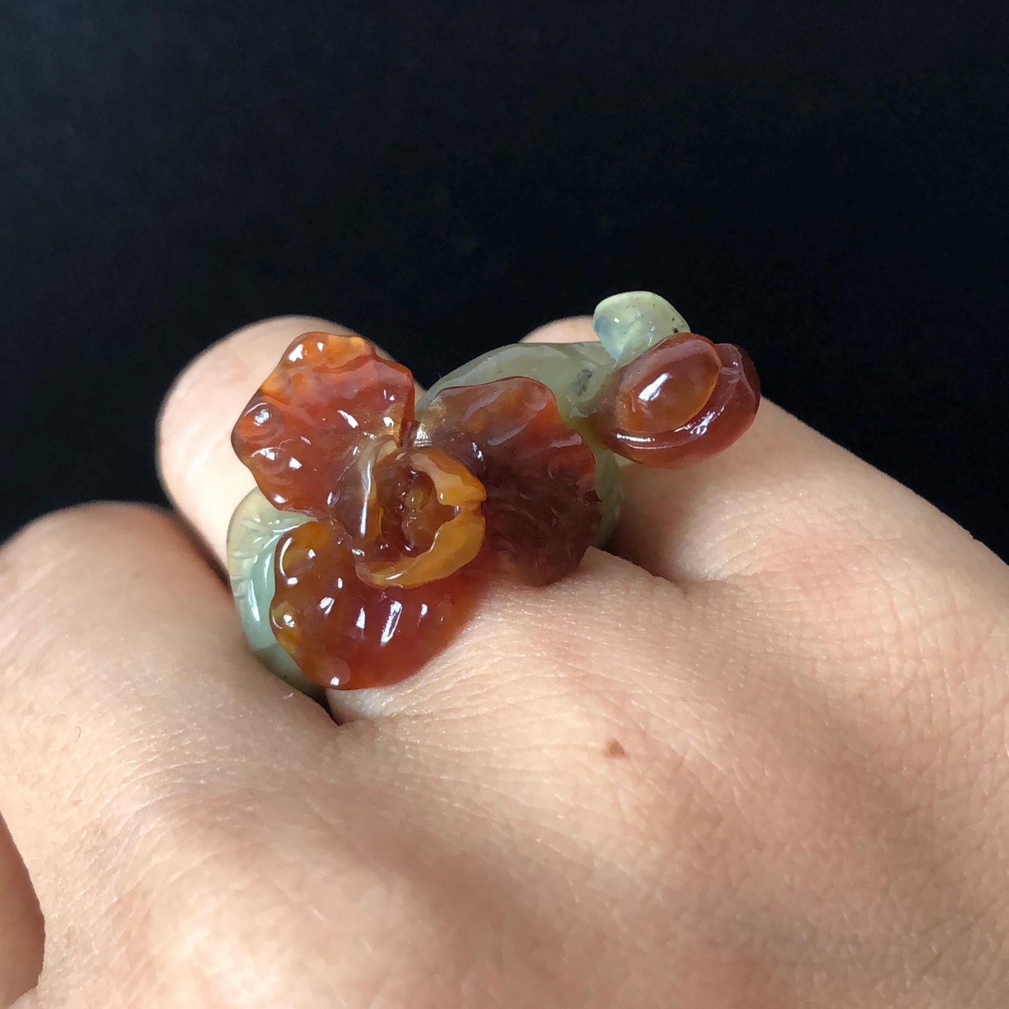 Natural Xiu Jade Serpentine Hand Craved Iris Flower and buds Blooming Ring | 16.1mm (US 5.5-6) | Caramel Brown & Green | Crystal Gemstone