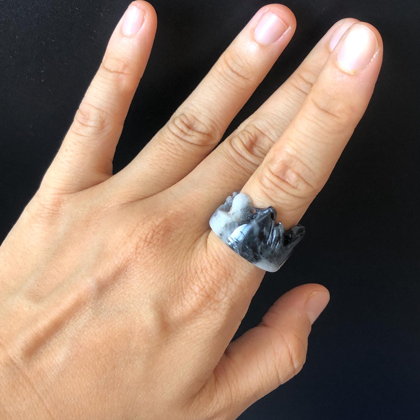 Natural Xiu Jade Serpentine Carved Countryside Landscape Ring | 17.5mm (US 7-7.5) | Black & White | Sunset and Dawn | Chinese ink painting