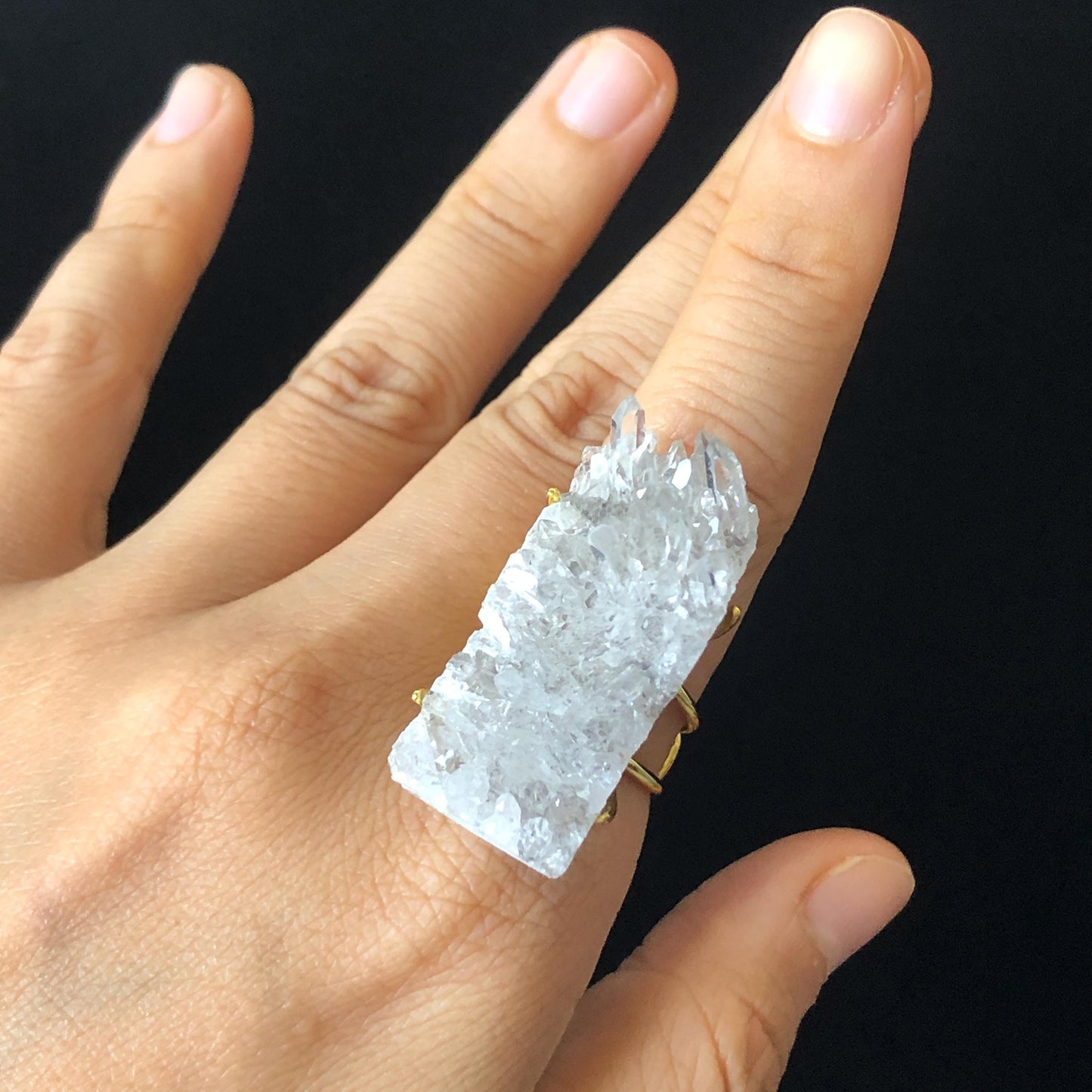 Raw Clear Quartz Cluster Crystal Ring, Sparky Raw Stone Ring Shiny Massive Crystal Ring, Large Statement Ring, Chunky Oversized Gemstone Ring, gold-plated copper ring, crown chakra crystal, meditation stone, Huge Cocktail ring, Birthstone ring gift