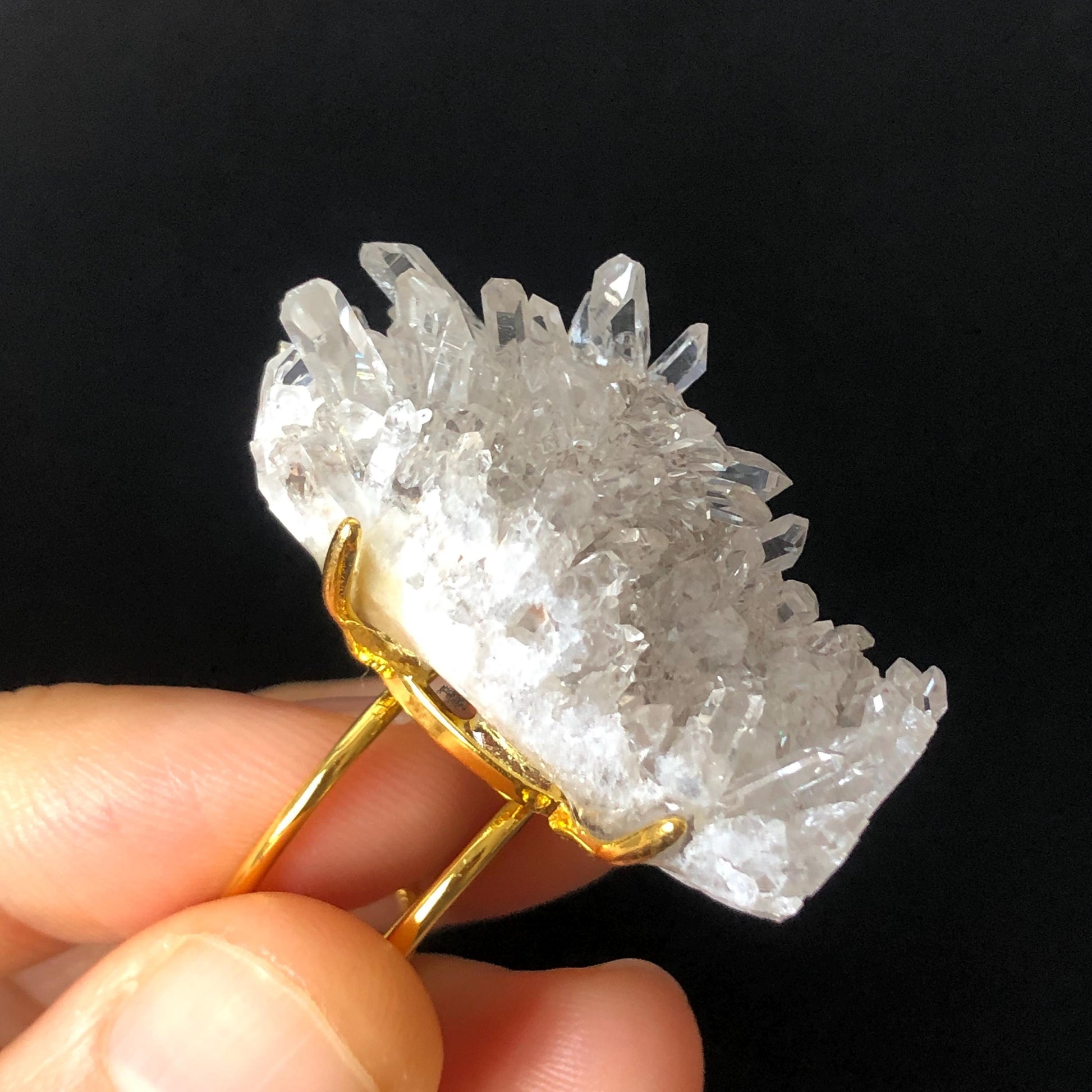 Raw Clear Quartz Cluster Crystal Ring, Sparky Raw Stone Ring Shiny Massive Crystal Ring, Large Statement Ring, Chunky Oversized Gemstone Ring, gold-plated copper ring, crown chakra crystal, meditation stone, Huge Cocktail ring, Birthstone ring gift